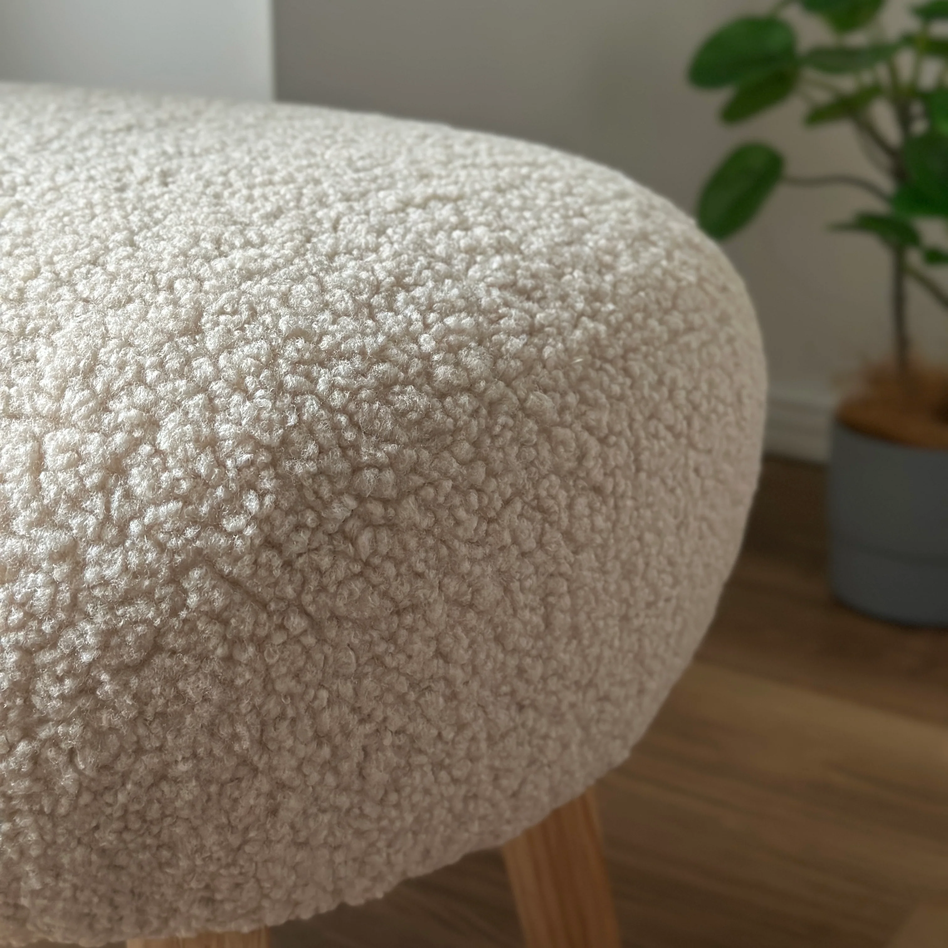 ころりんブークレスツール