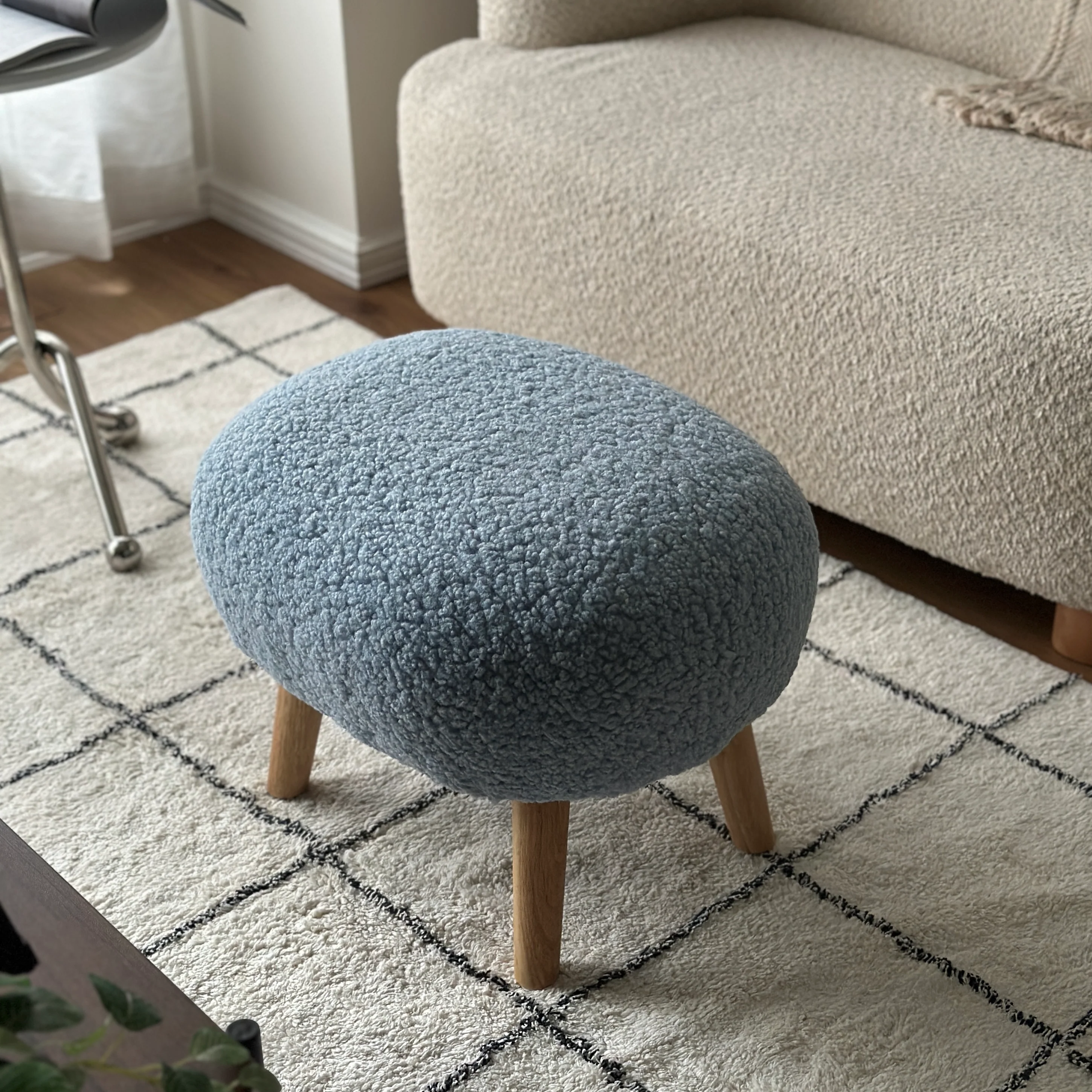 ころりんブークレスツール