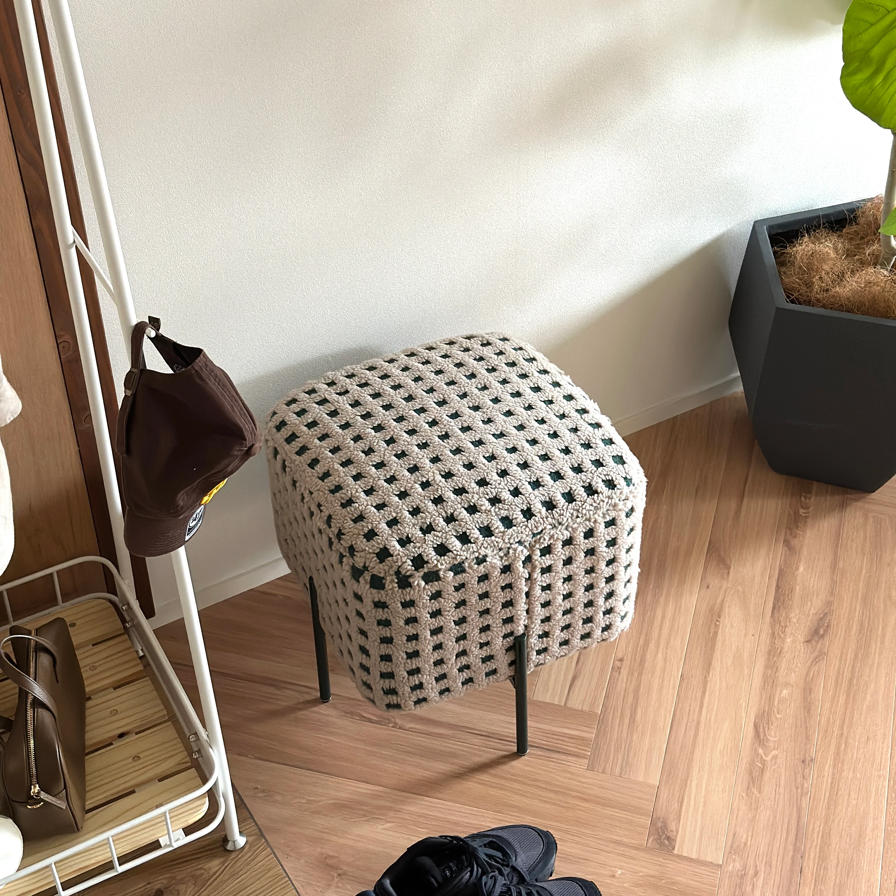 もこもこチェックスツール