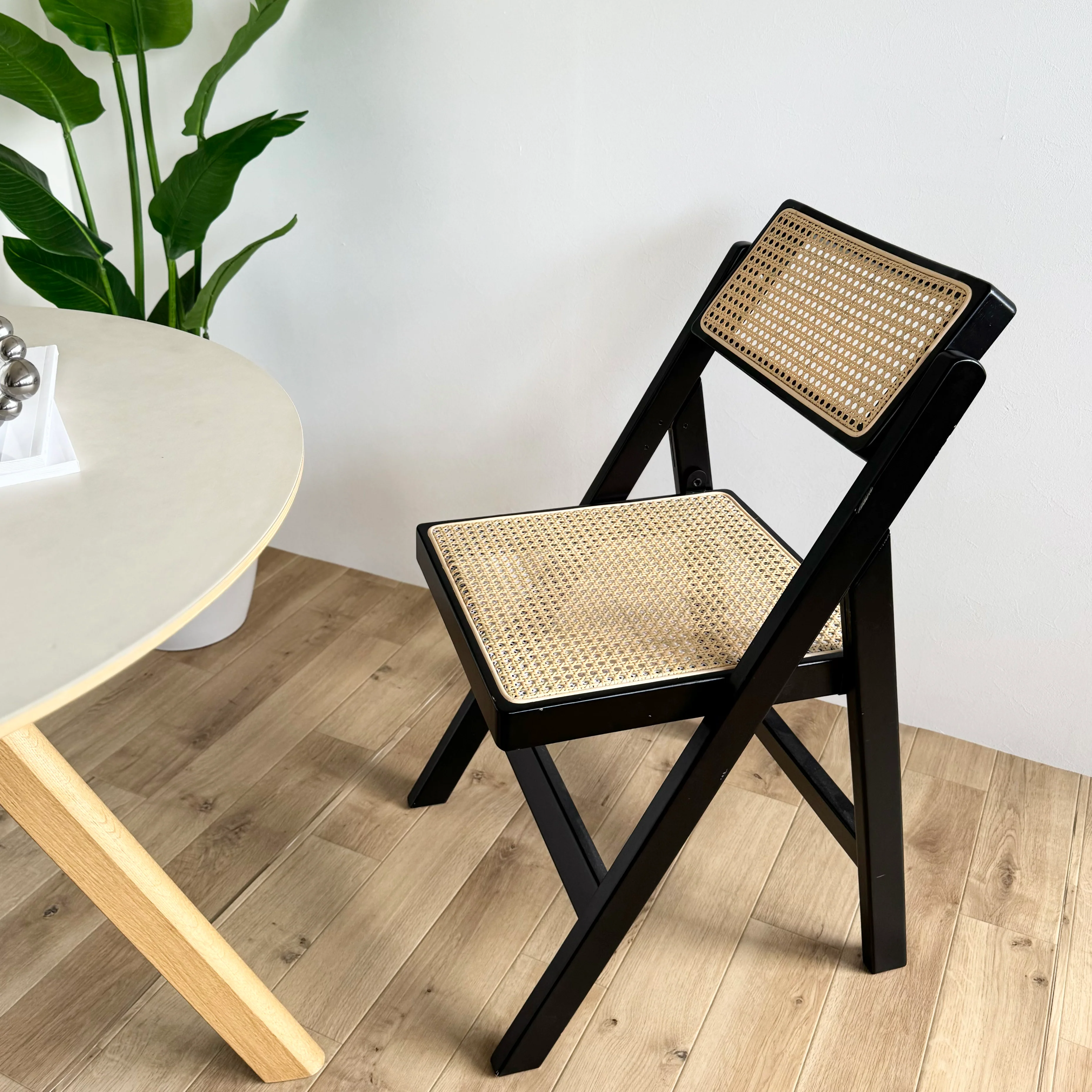 折り畳み式ラタンチェア ブラック