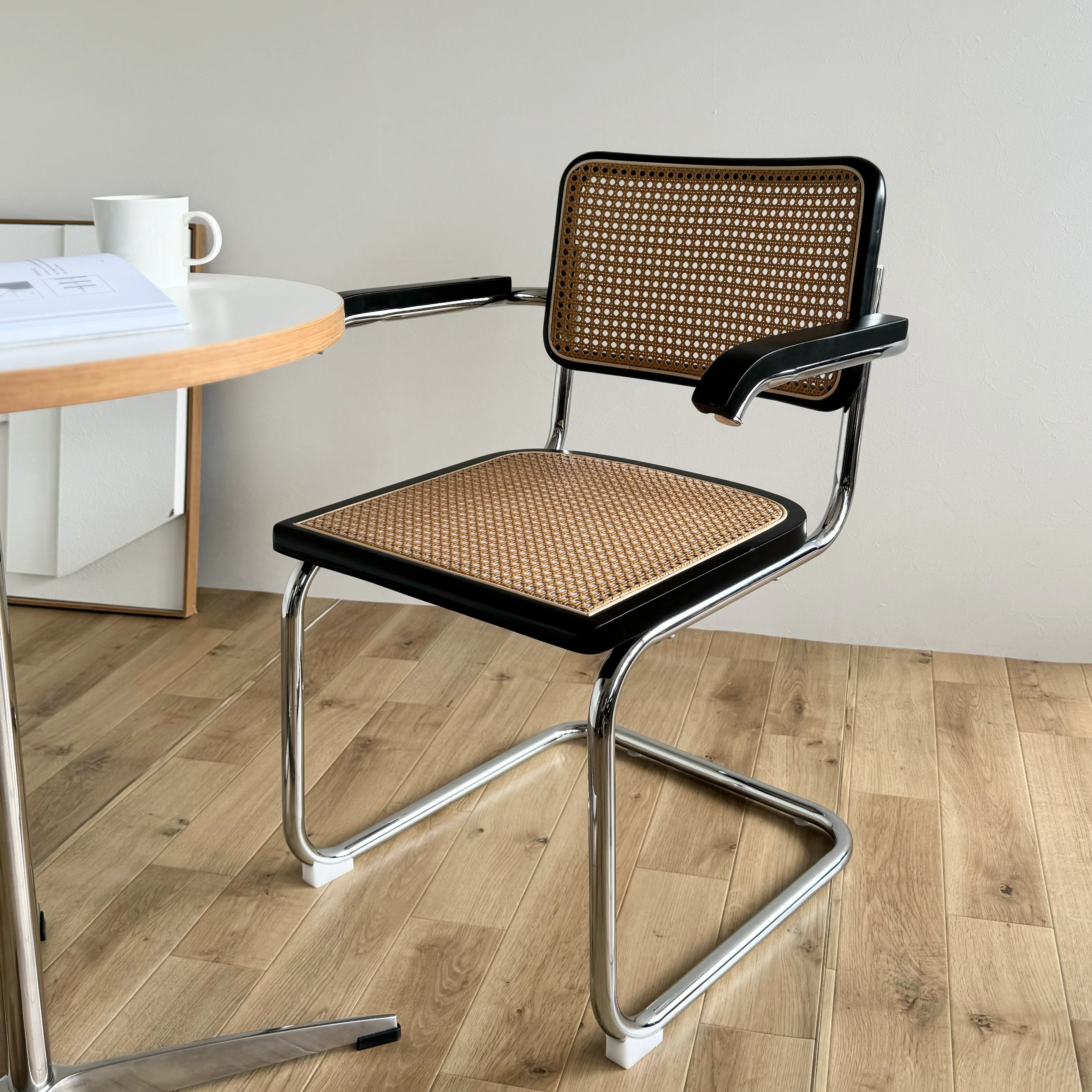 ラタンパイプチェア 肘掛け付