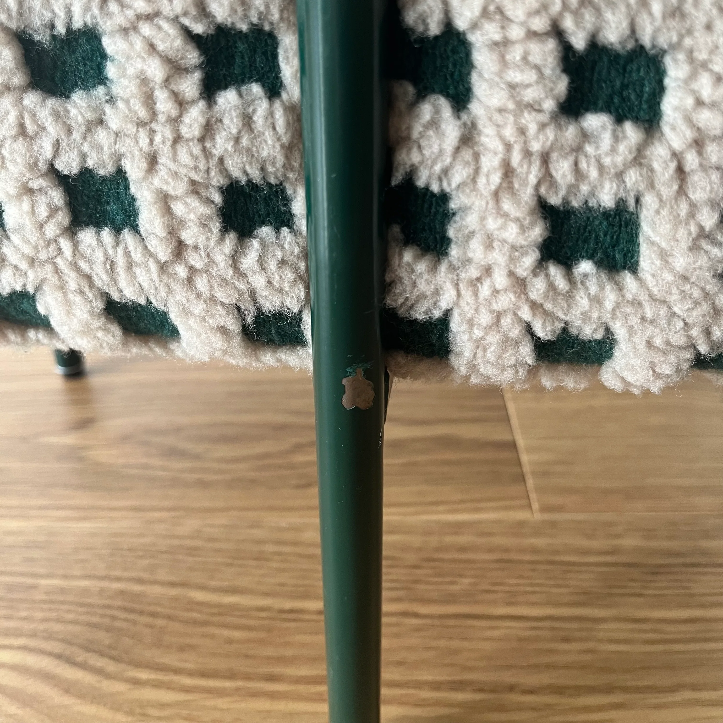 【outlet】もこもこチェックスツール グリーン