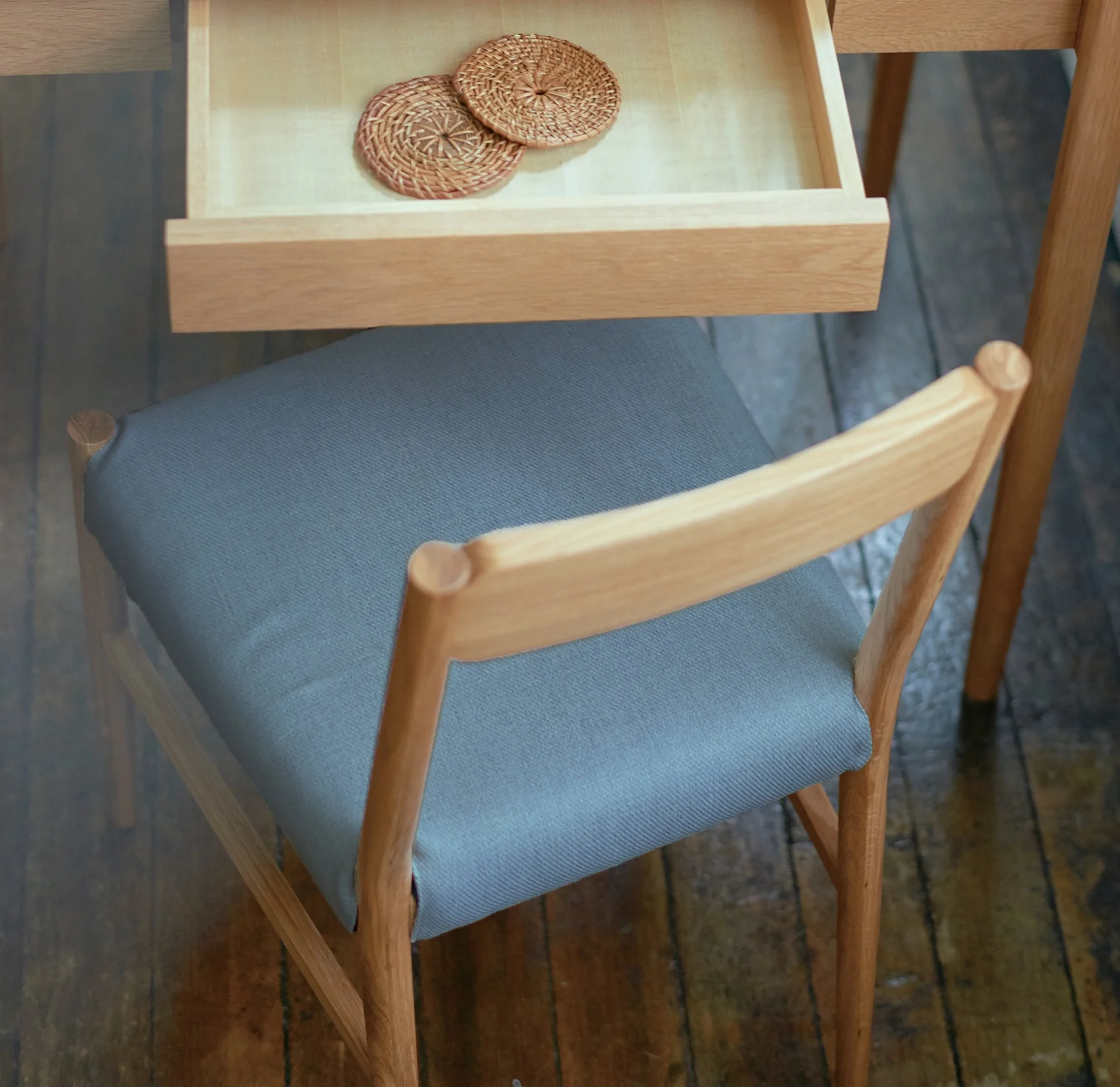 ステイダイニングチェア