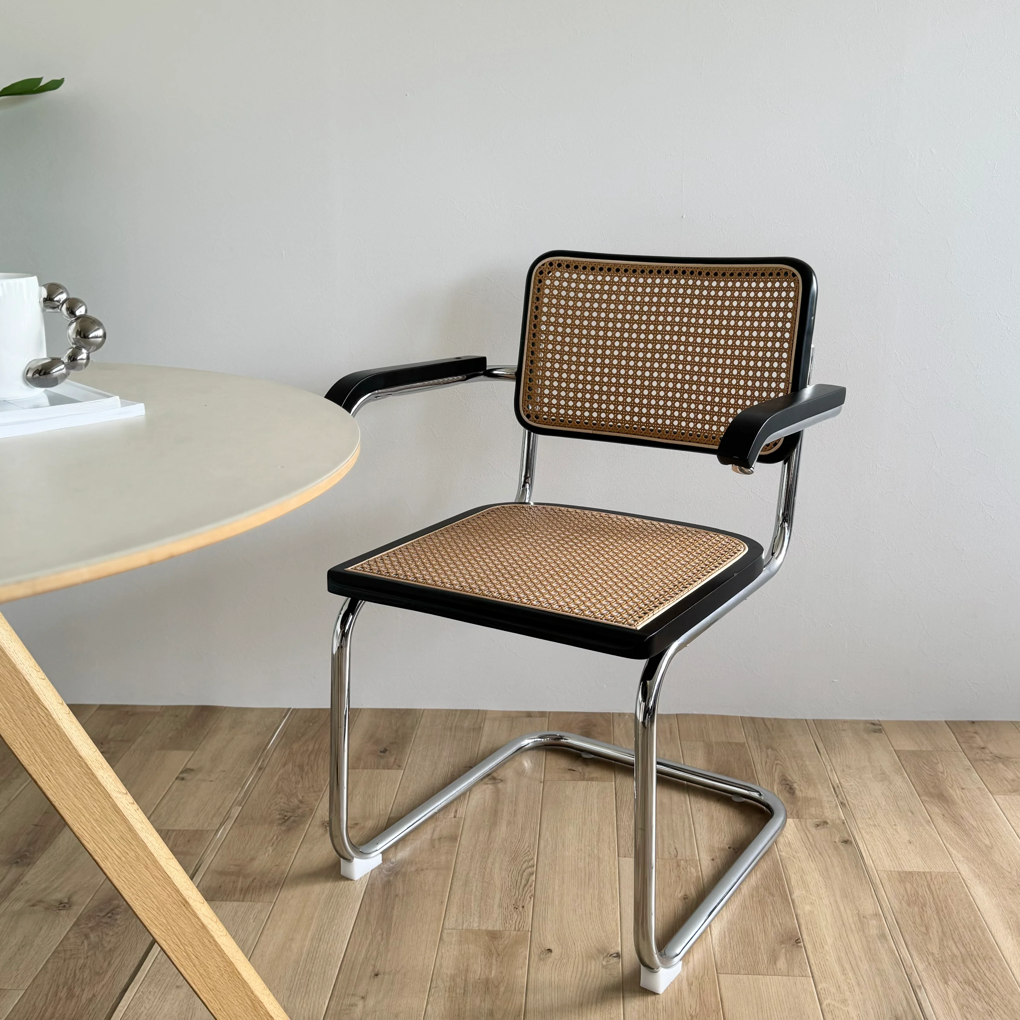 ラタンパイプチェア 肘掛け付