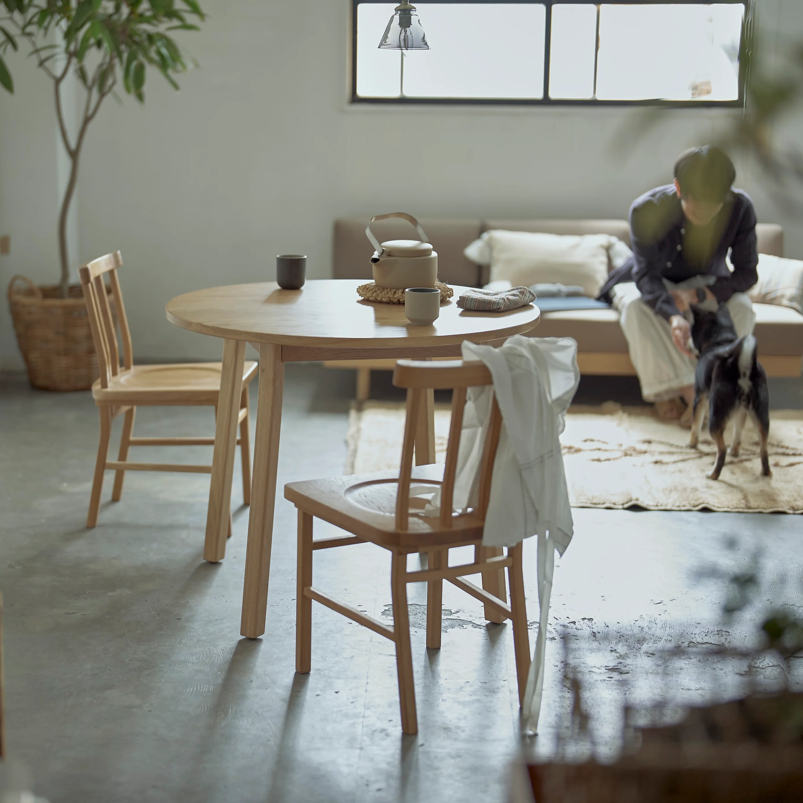 マージダイニングチェア