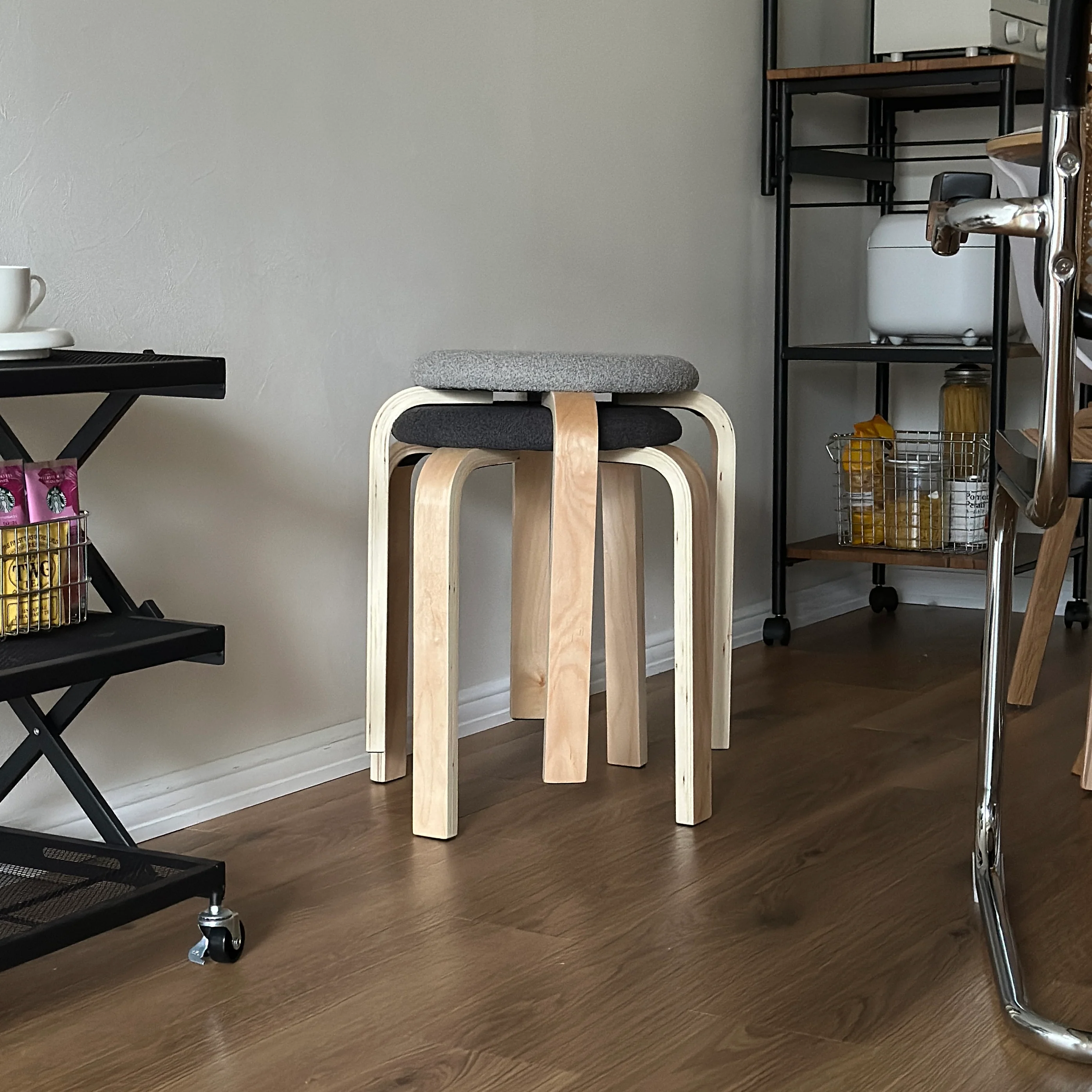 曲木スタッキングスツール