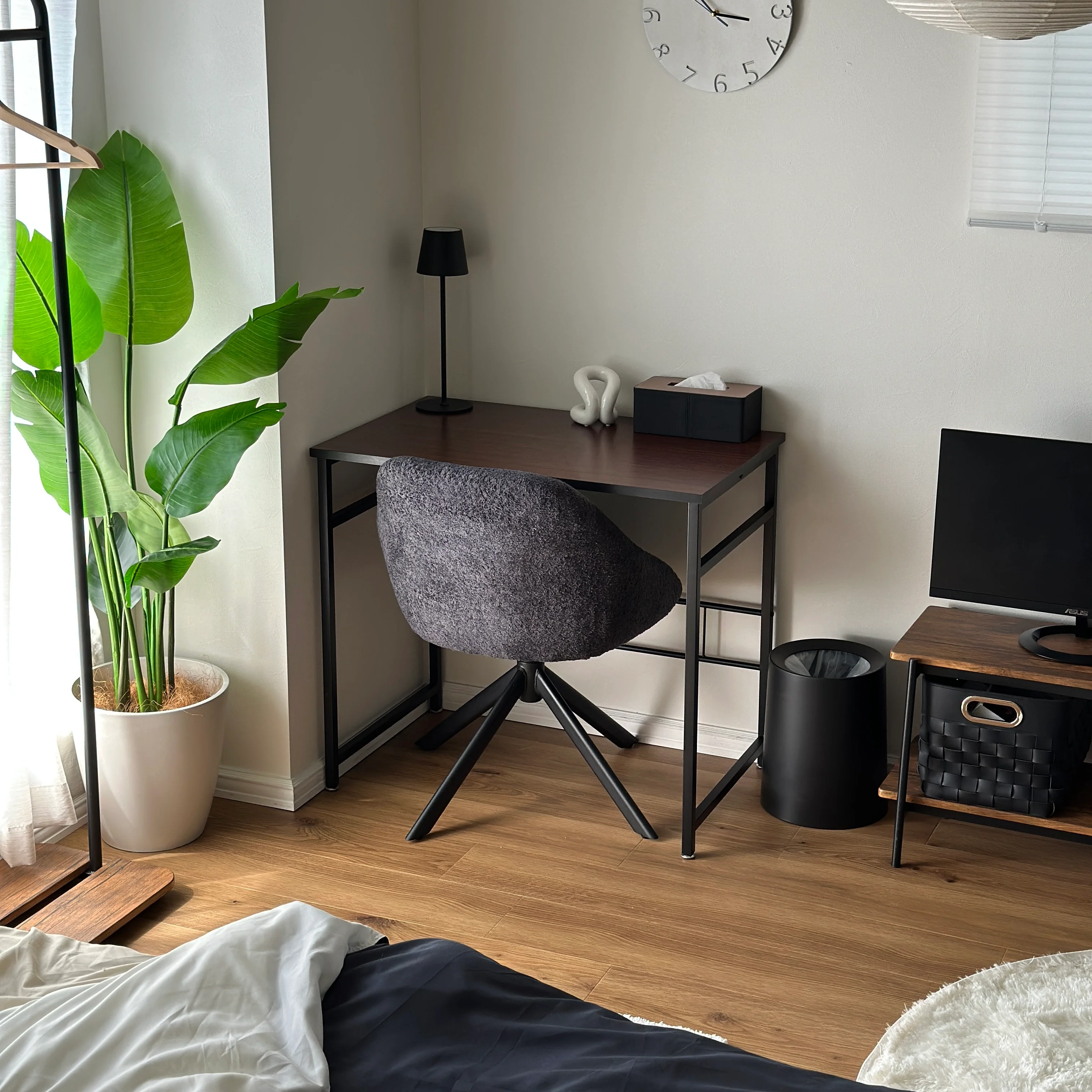 回転ブークレアームチェア