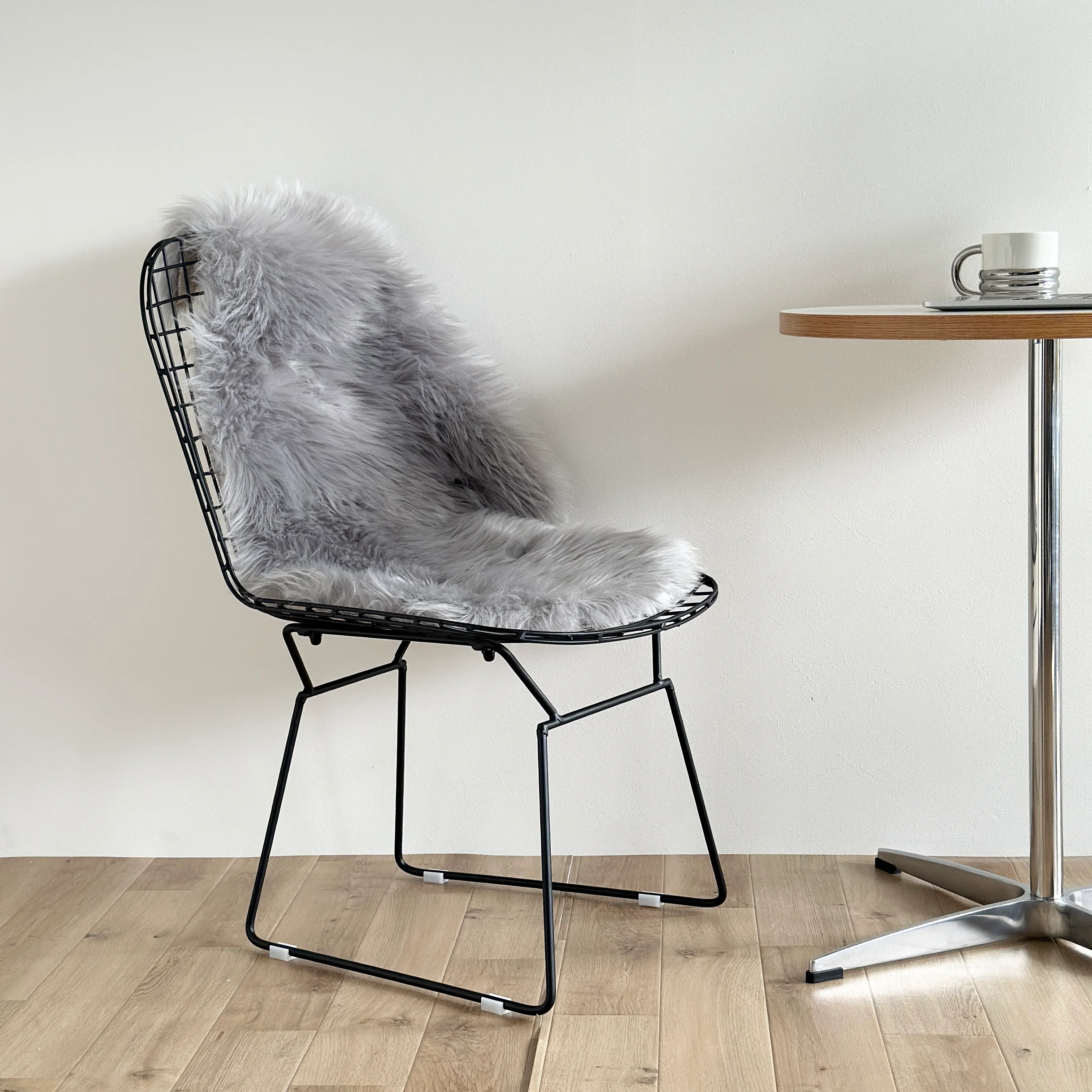 アイアンメッシュチェア