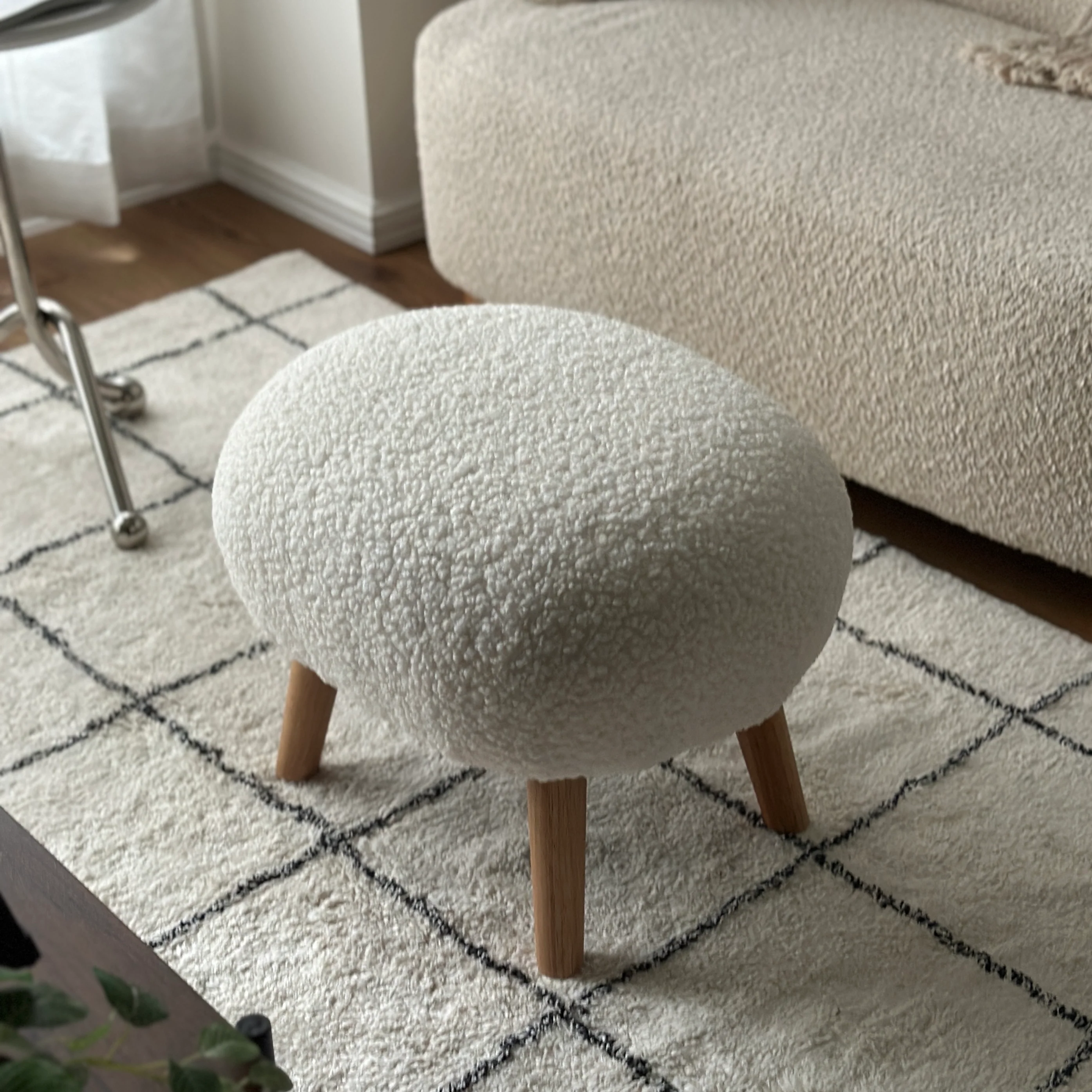 ころりんブークレスツール