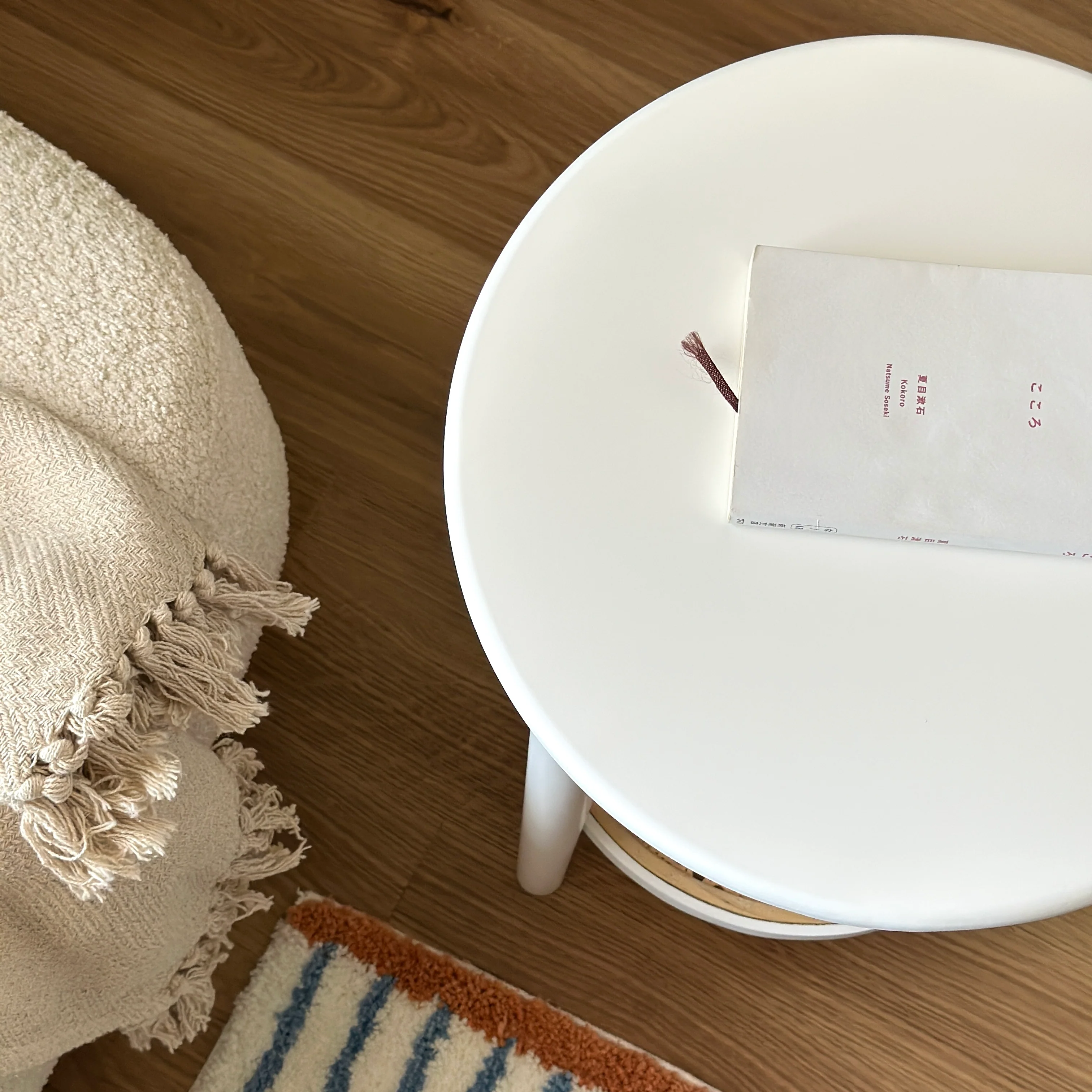 ラタン調ラウンドミニテーブル