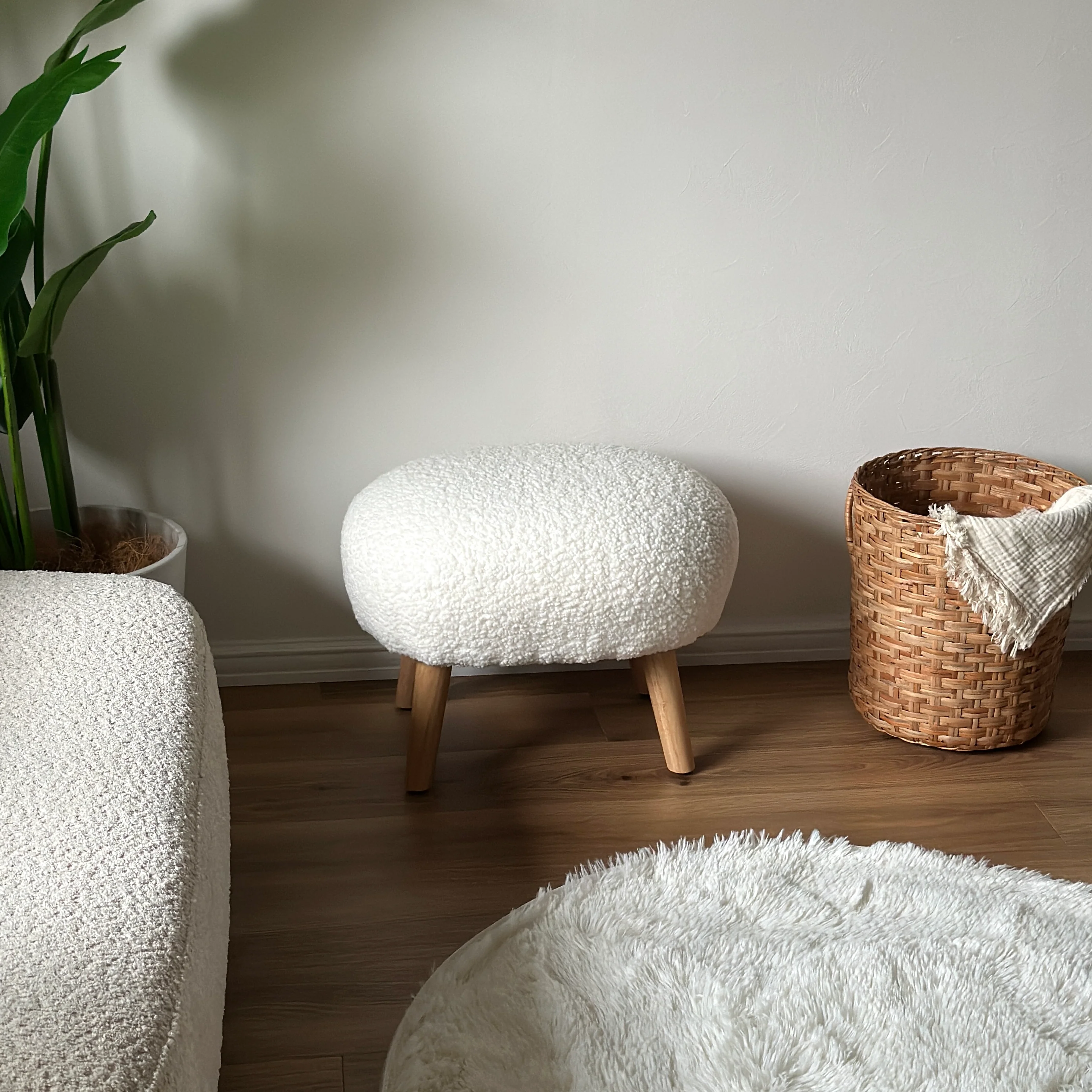 ころりんブークレスツール