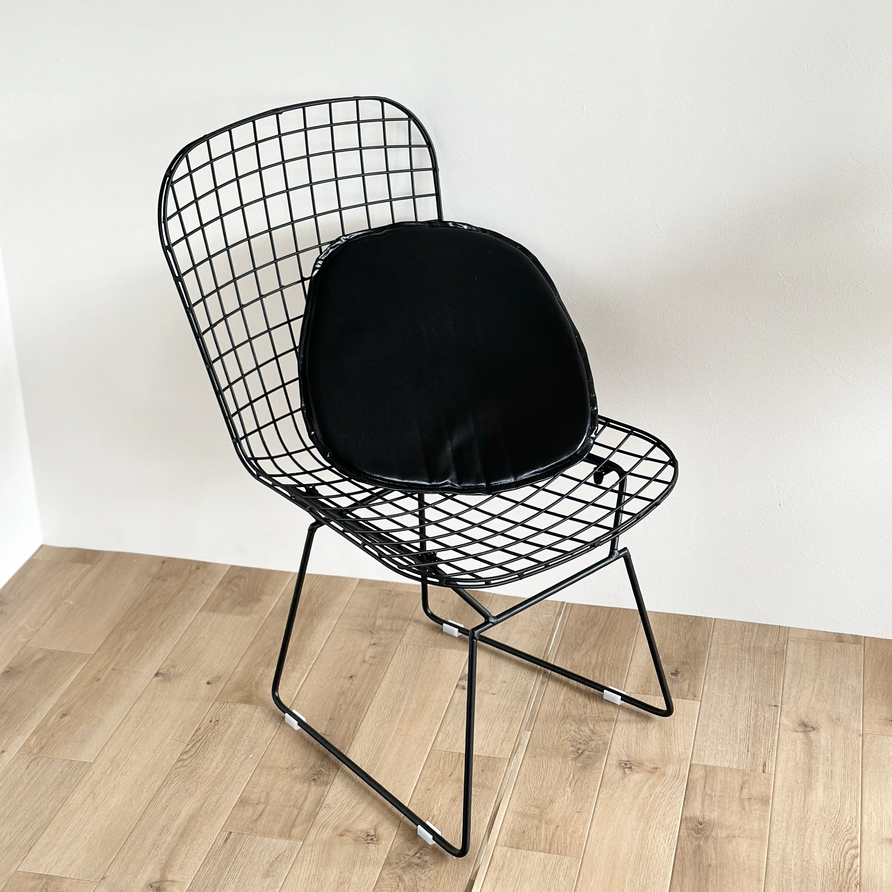 アイアンメッシュチェア