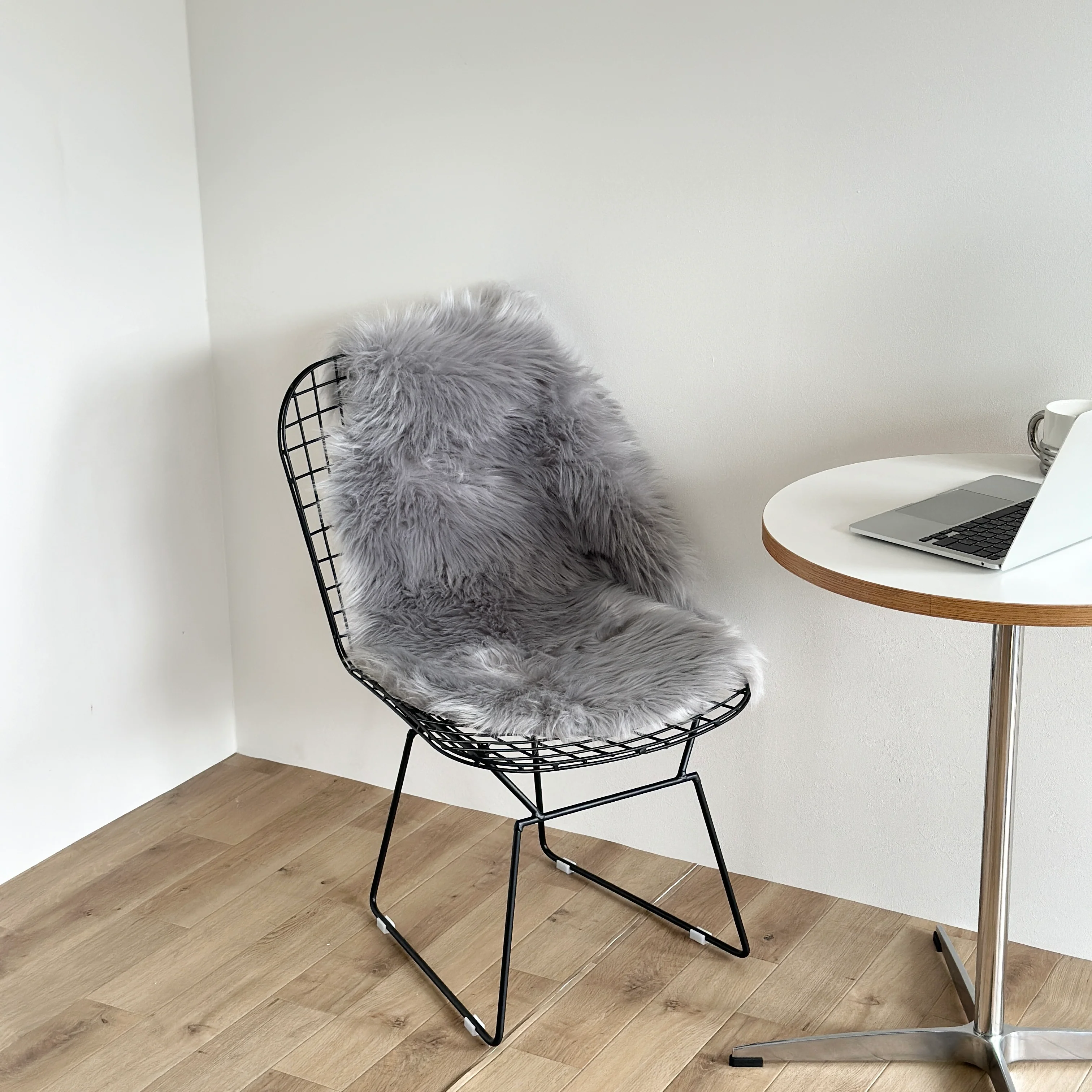 アイアンメッシュチェア