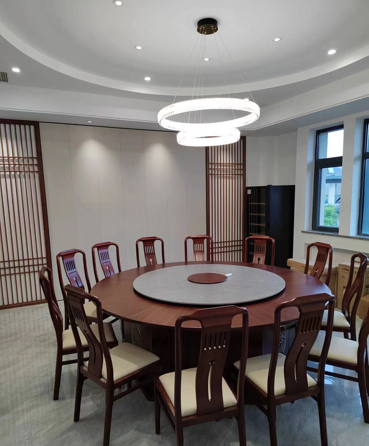 ベルトルダシャンデリア