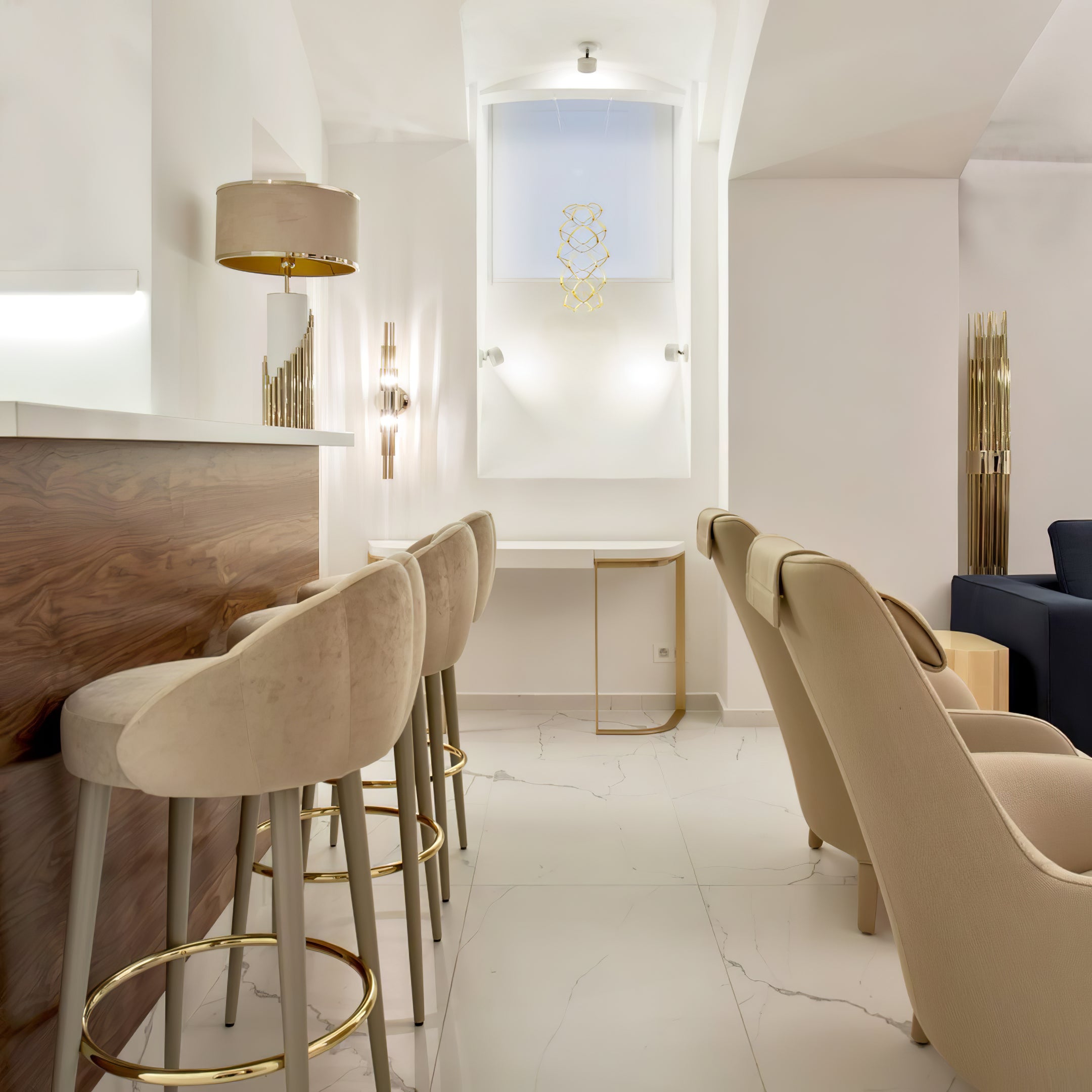 ストリームラインテーブルランプ