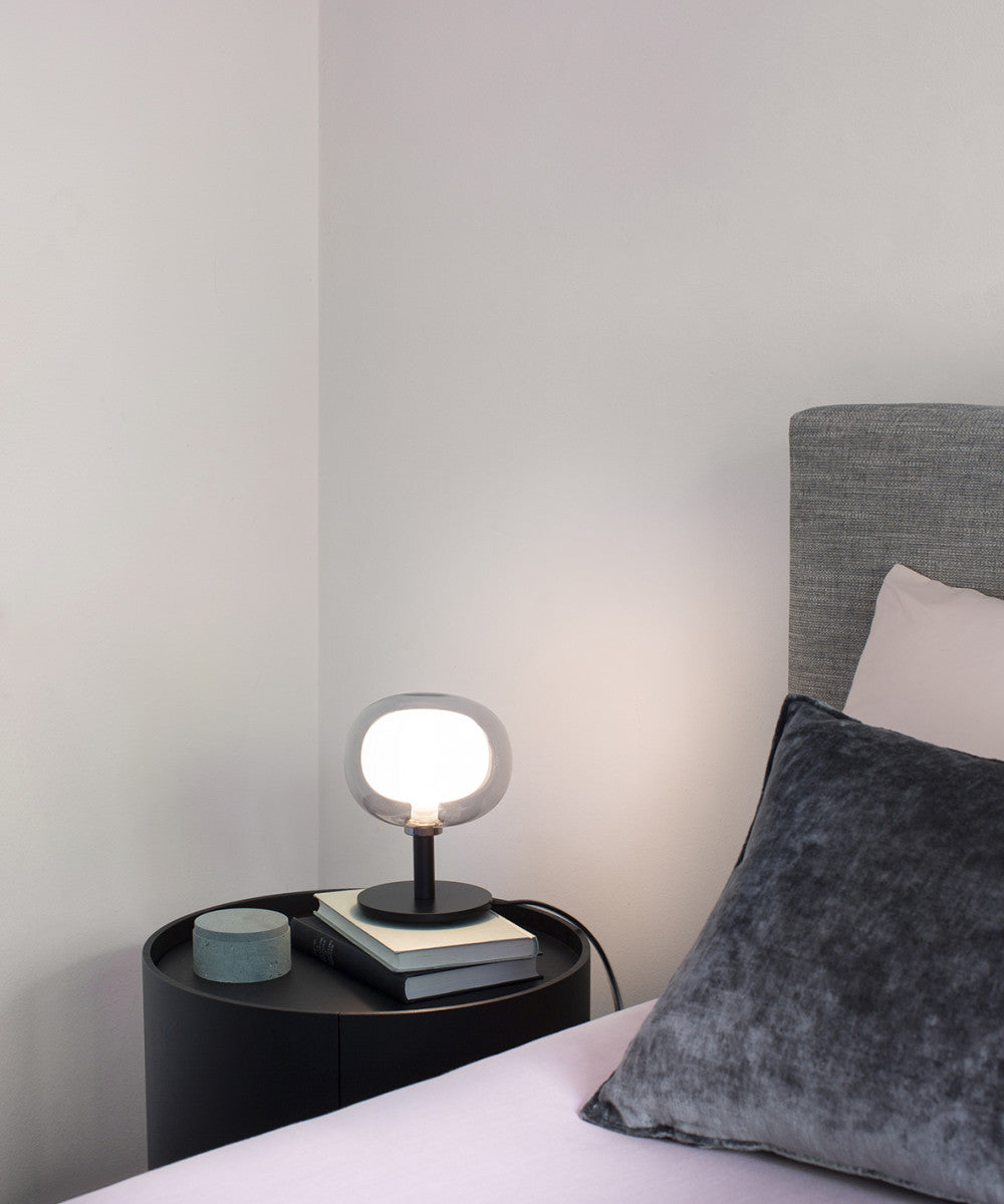 ナビラ テーブルランプ