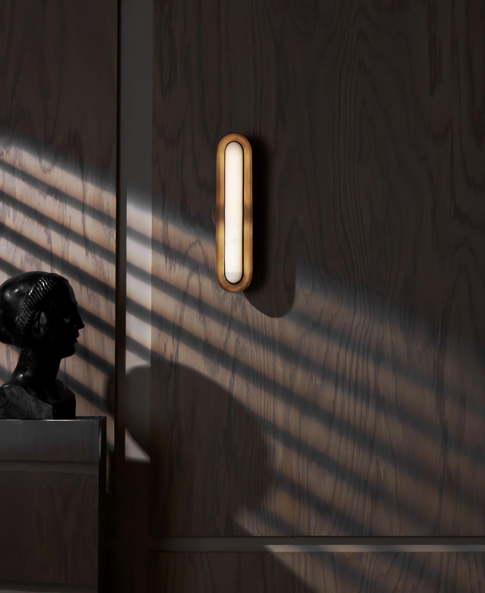 カプセルウォールランプ