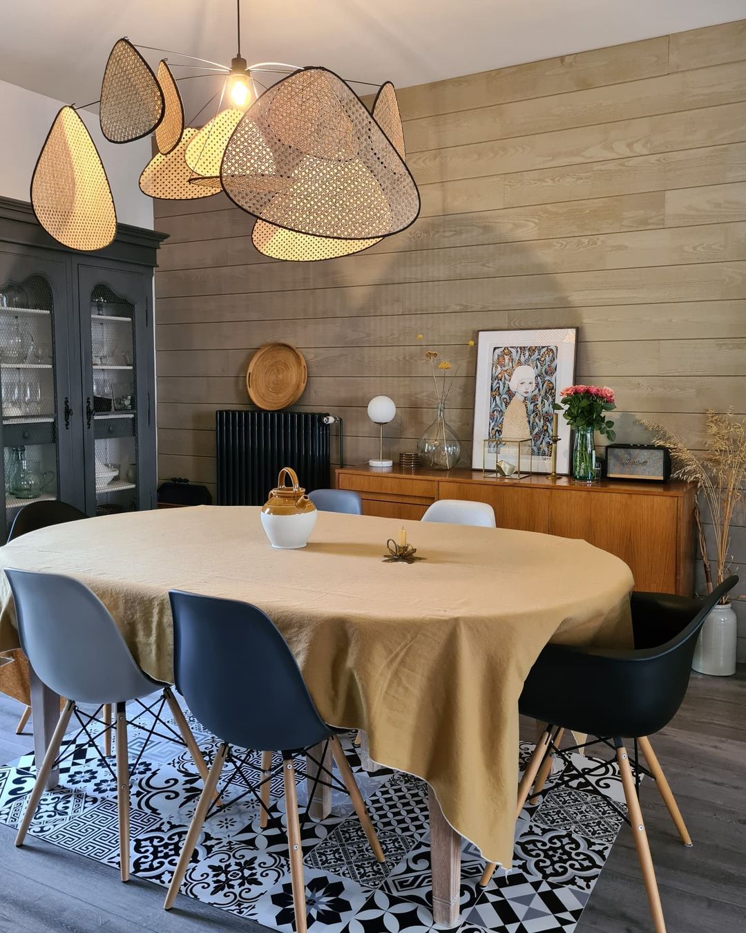 スクリーンカナージュサスペンション