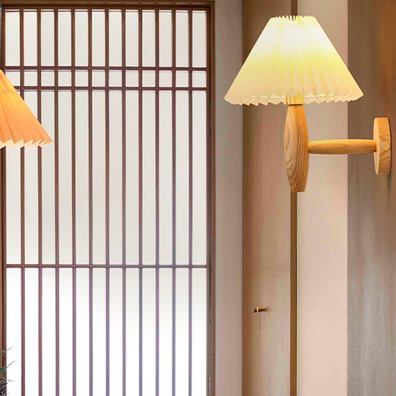 木製ウォールランプ