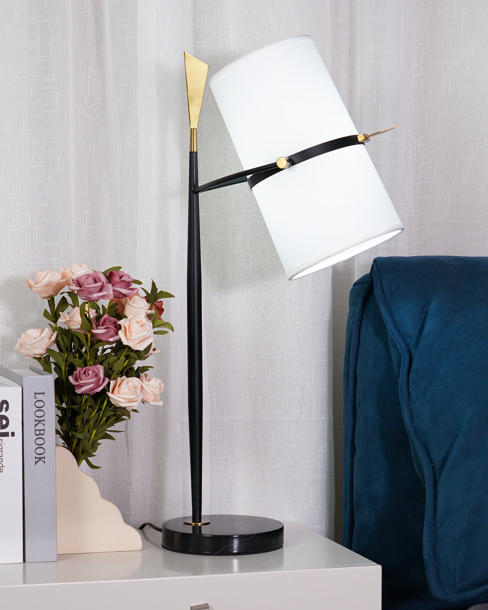 ヤスミン テーブルランプ