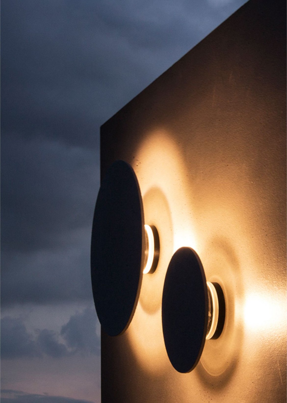 ピンウォールランプ