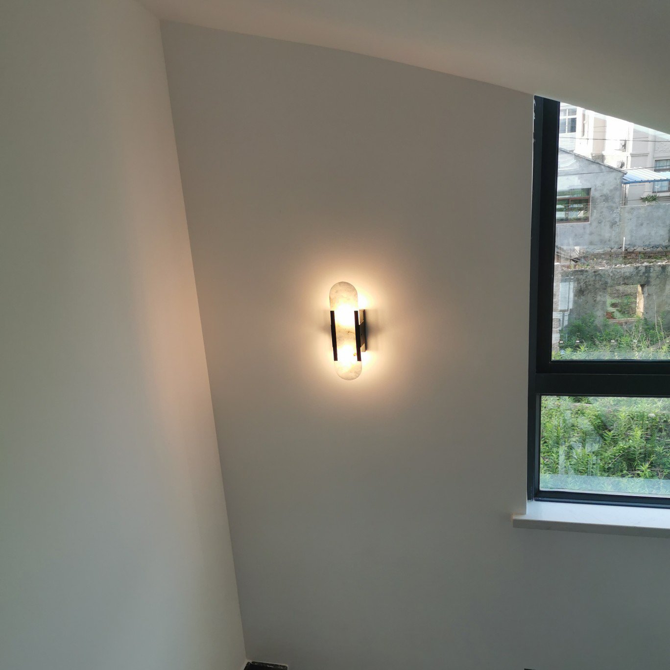 メランジ エロンゲート ウォールランプ