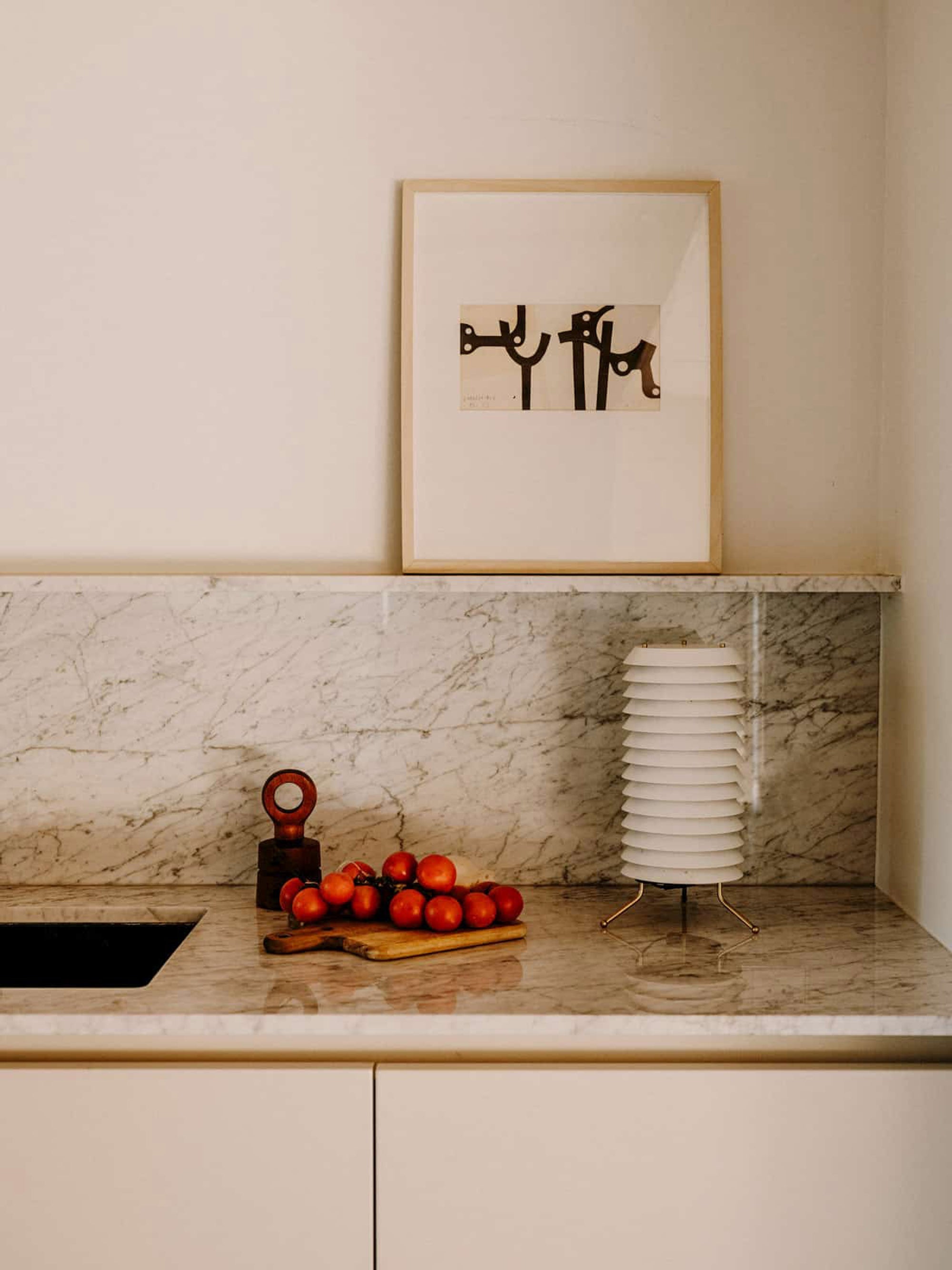 シータワーテーブルランプ