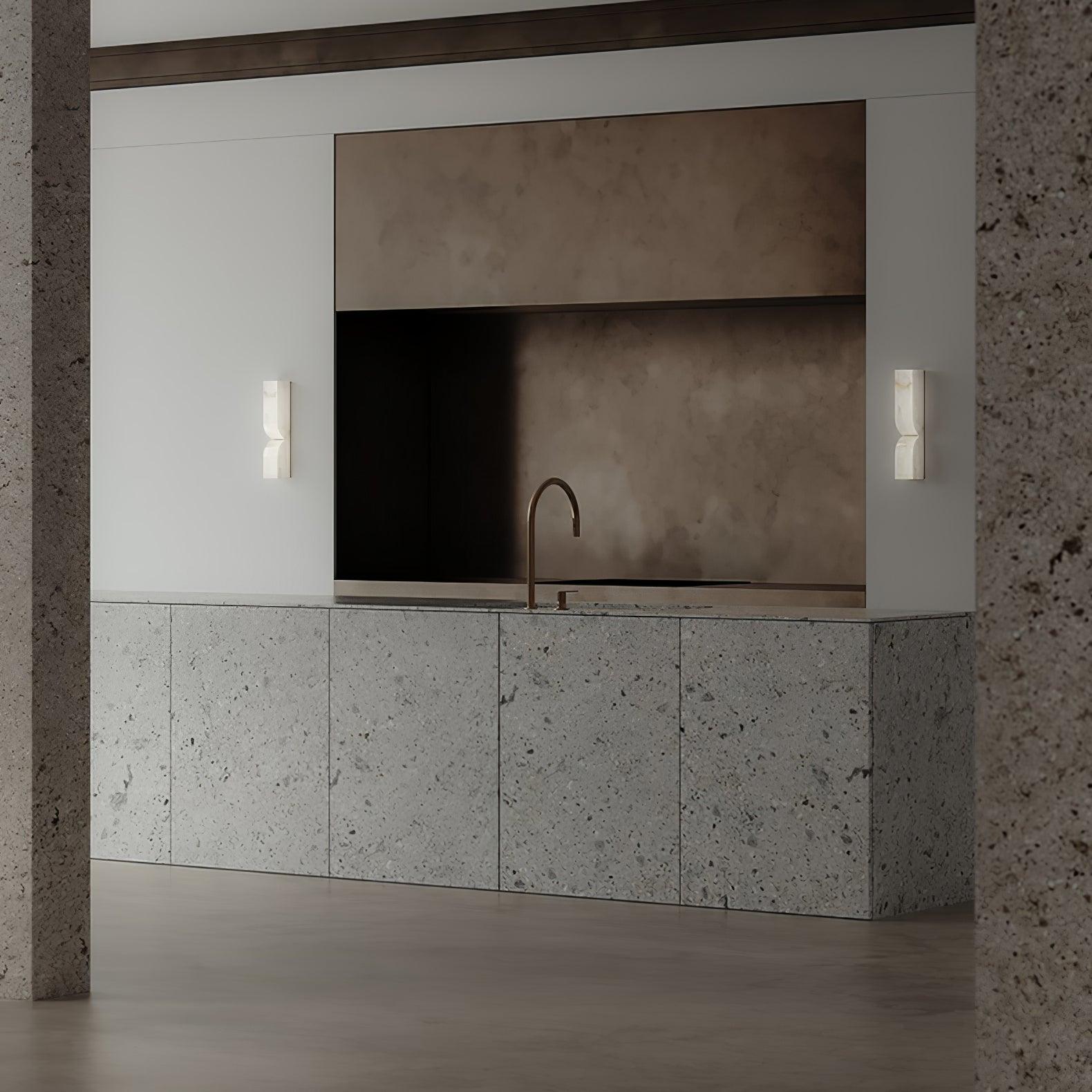 アラバスター エッセンスの壁取り付け用燭台