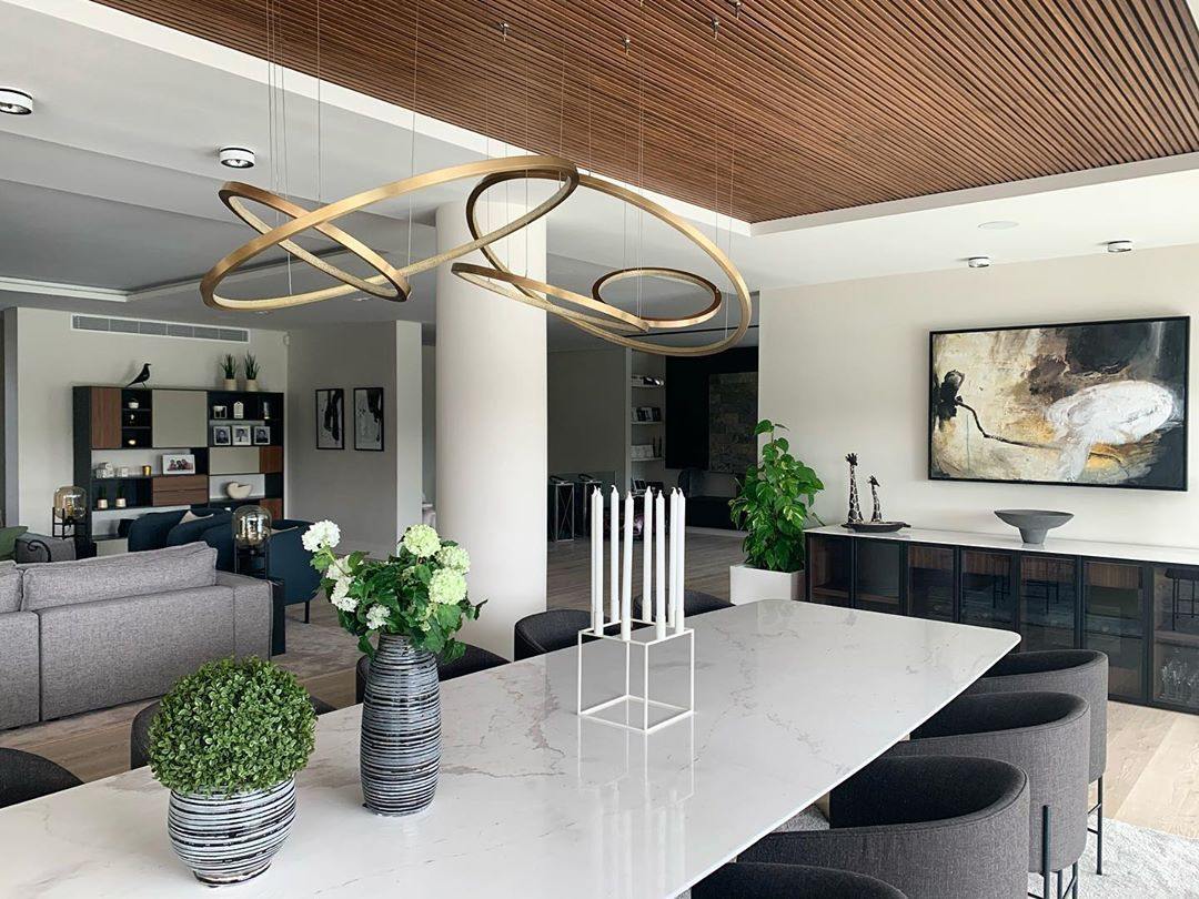 ロホヤのゴールドシャンデリア