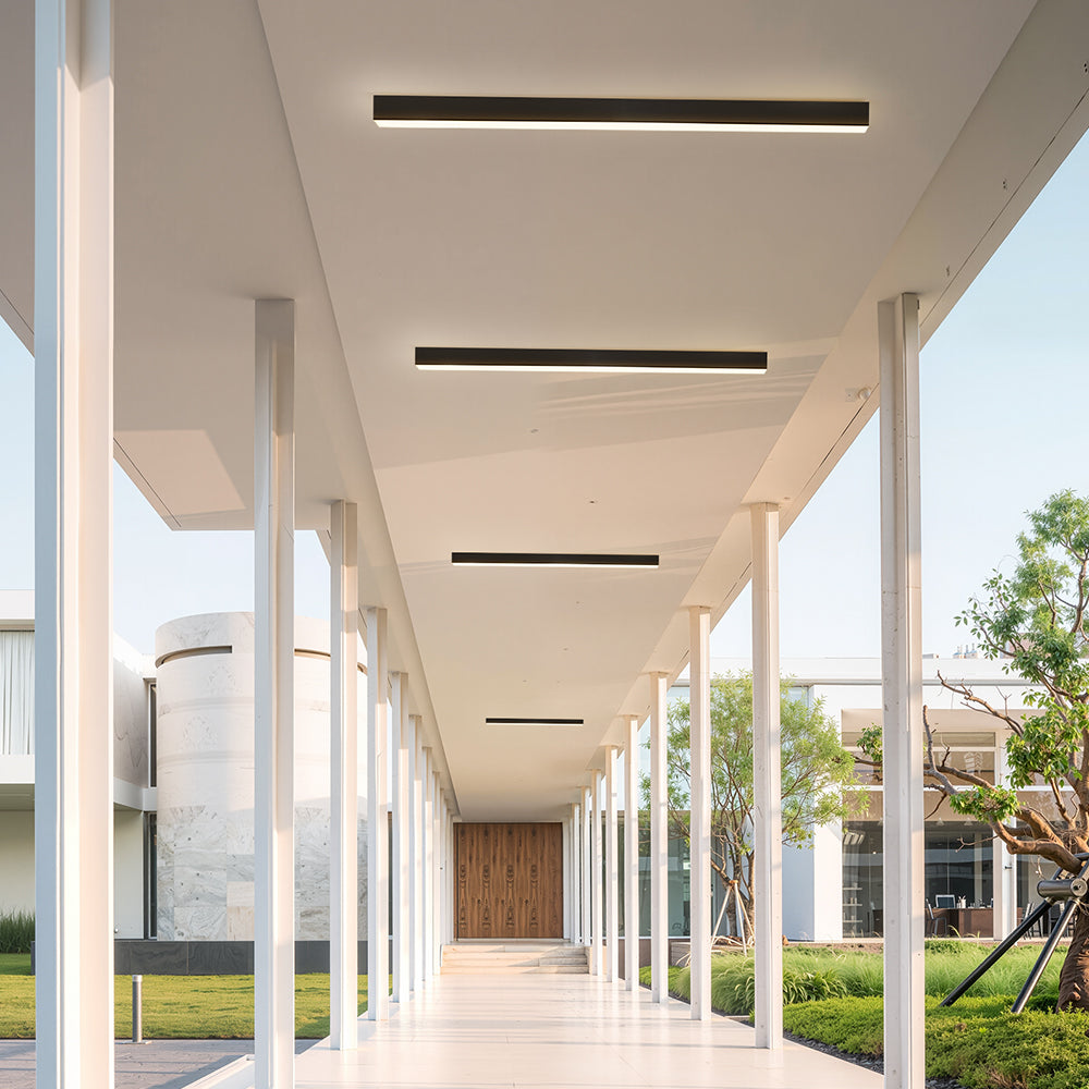 リビングルームに最適な、現代的なミニマリストスタイルのロングストリップLEDシーリングランプ