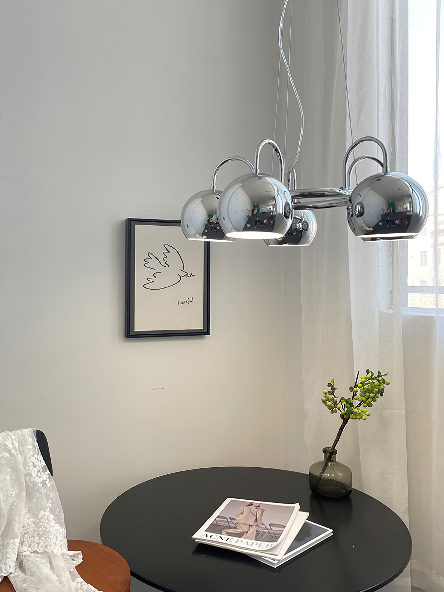 目玉シャンデリア