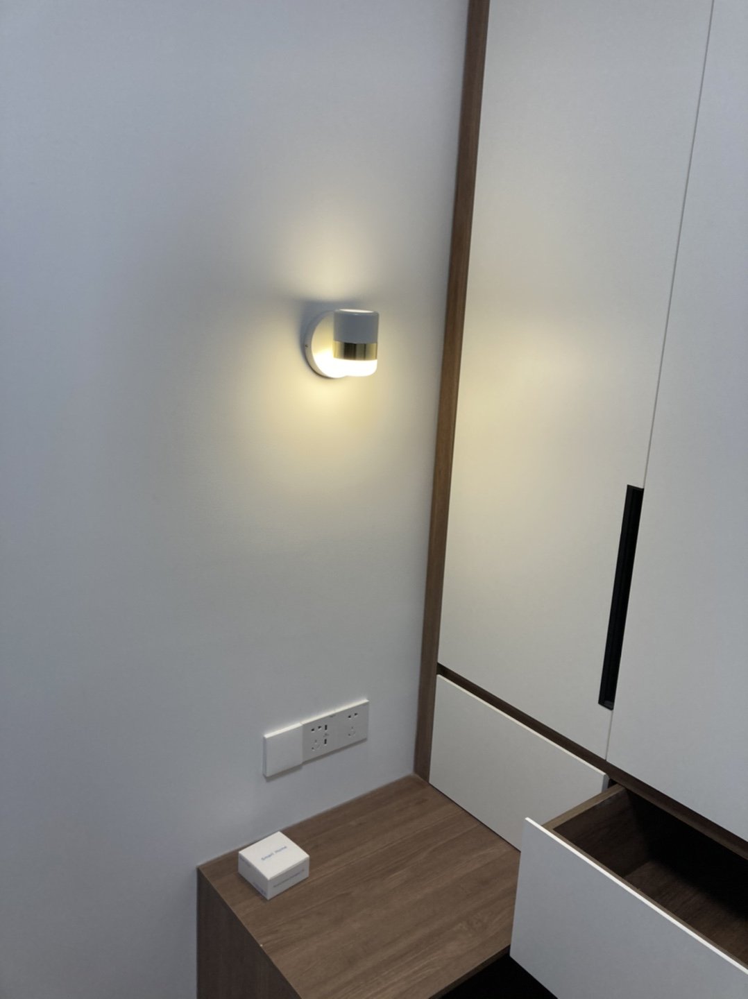Ling P1 LED Sconce