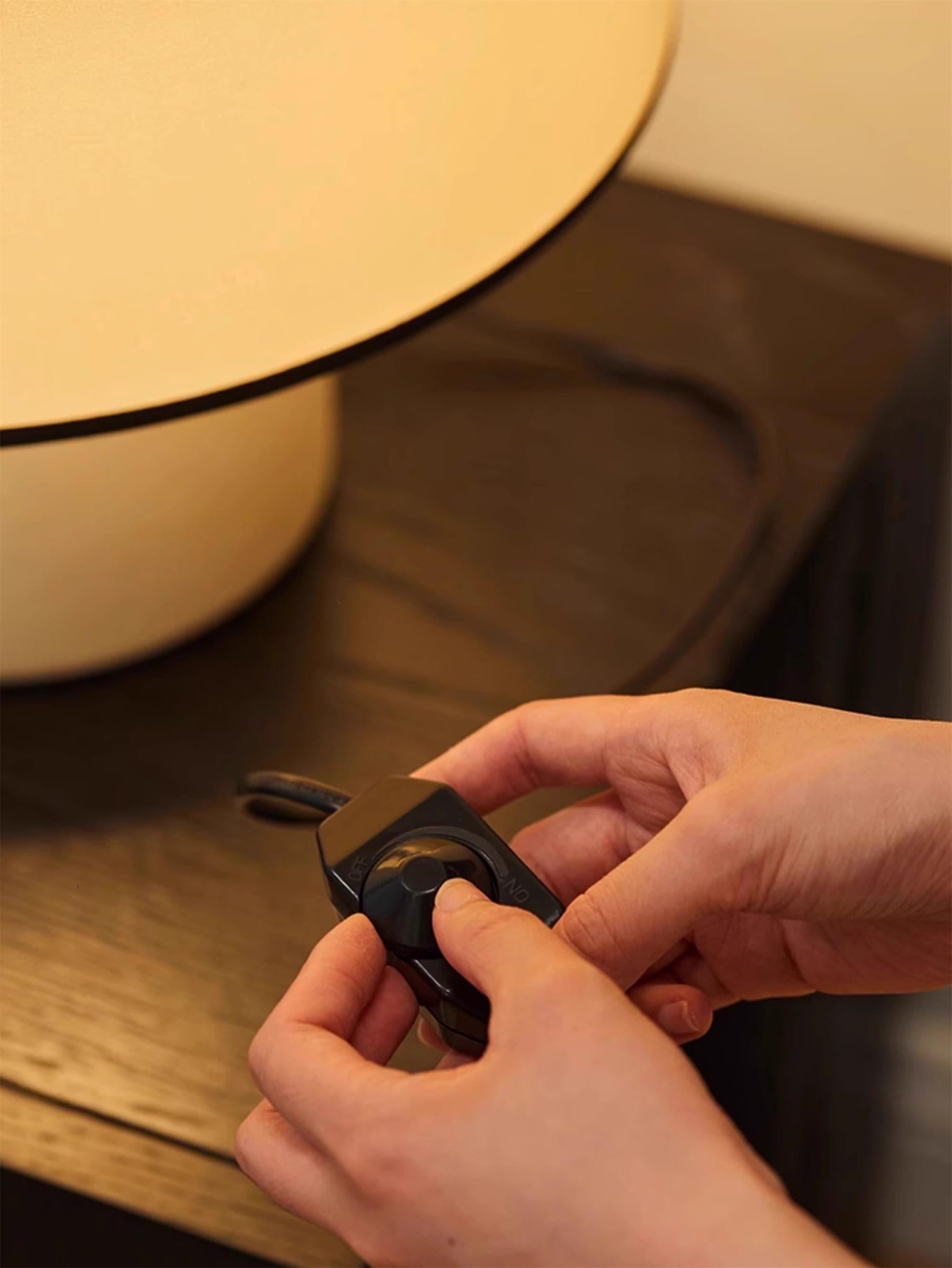 シリンダーテーブルランプ