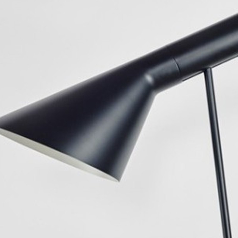 デンマークデザインスタディテーブルランプ