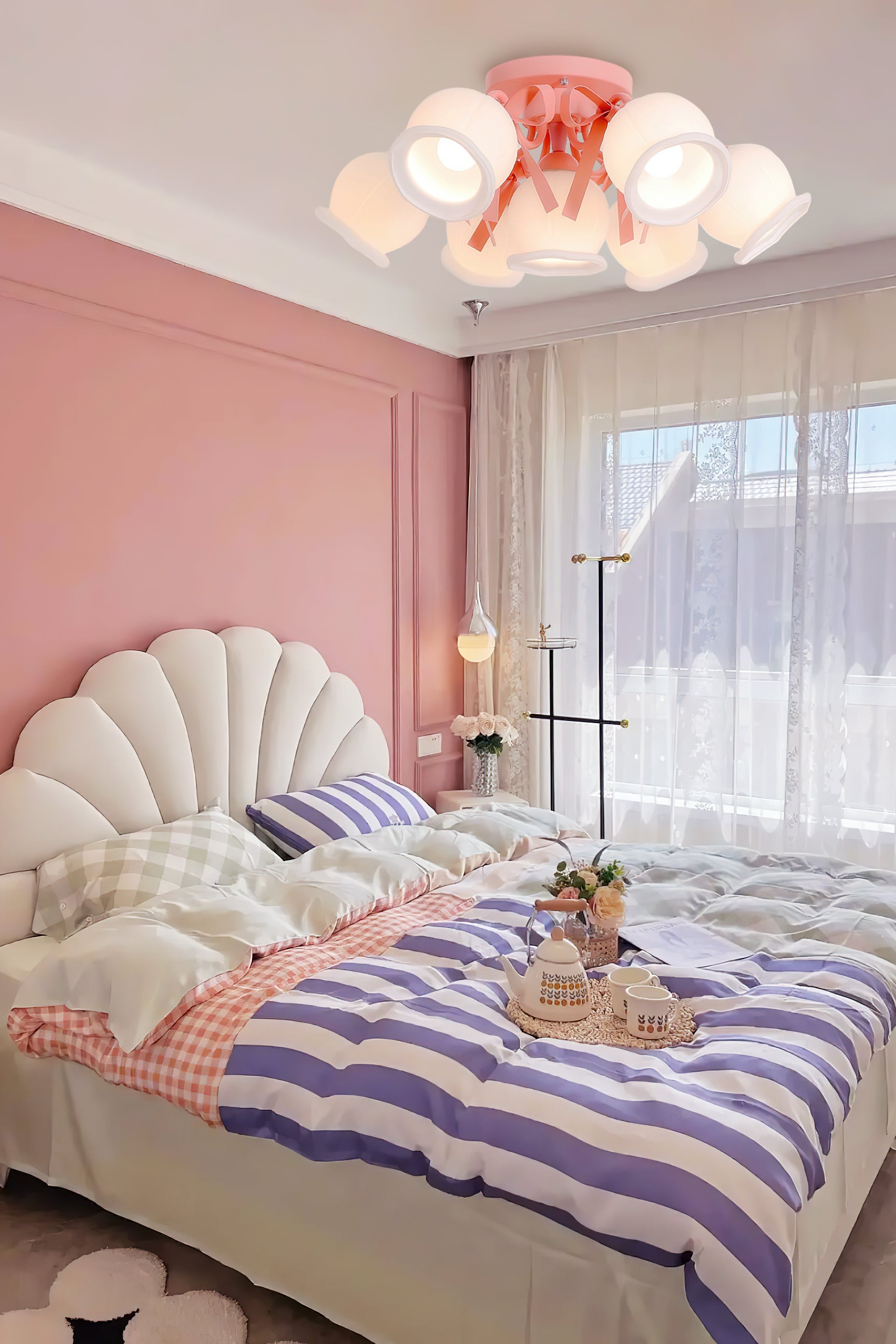 クリームガラスバッドシーリングランプ