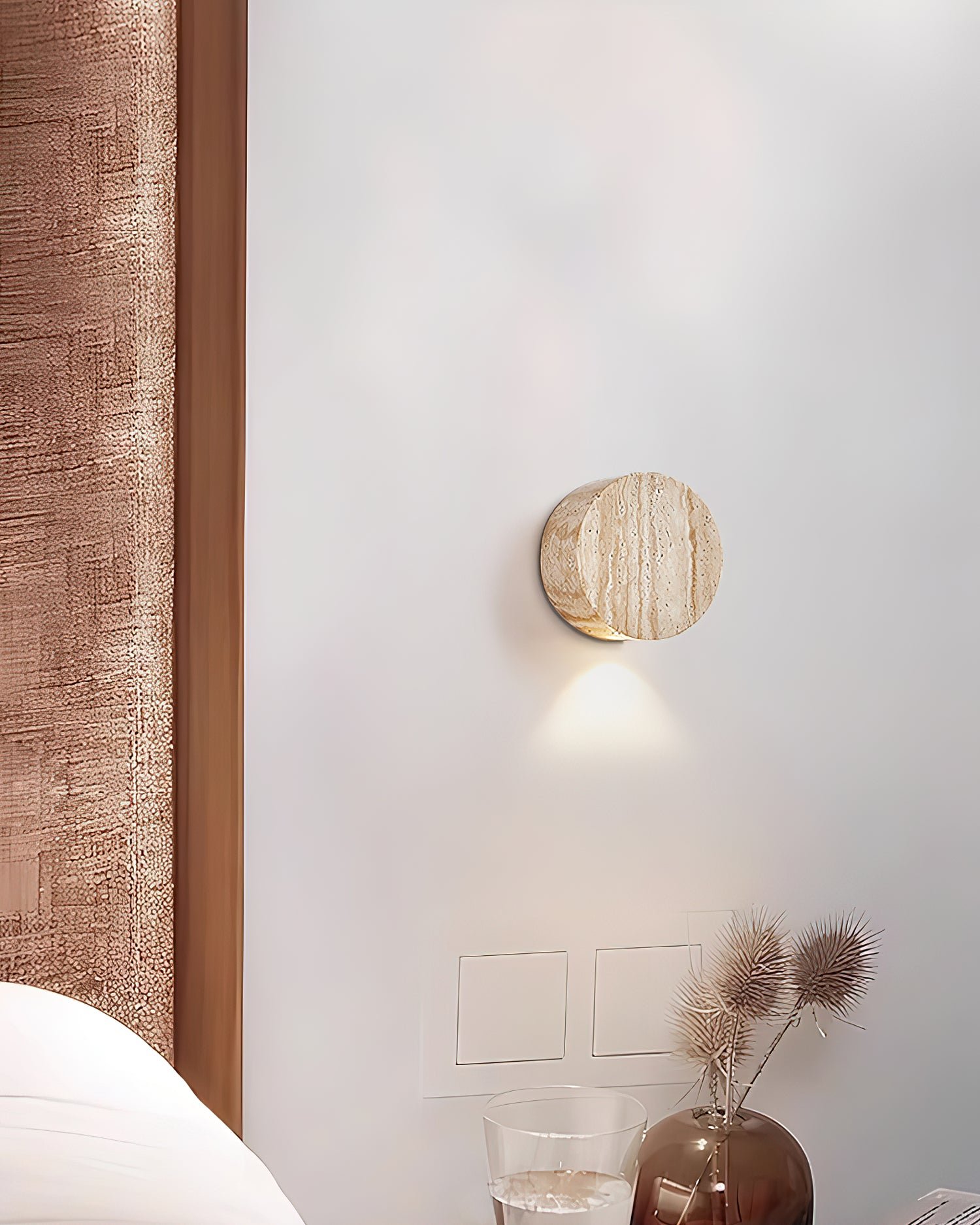 Lytheris Wall Light