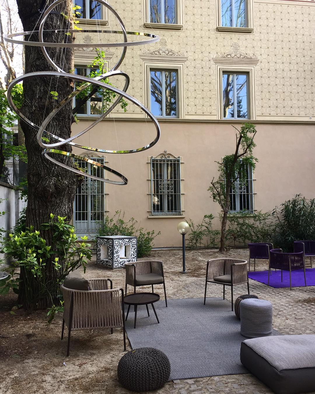 ロホヤのシルバーシャンデリア