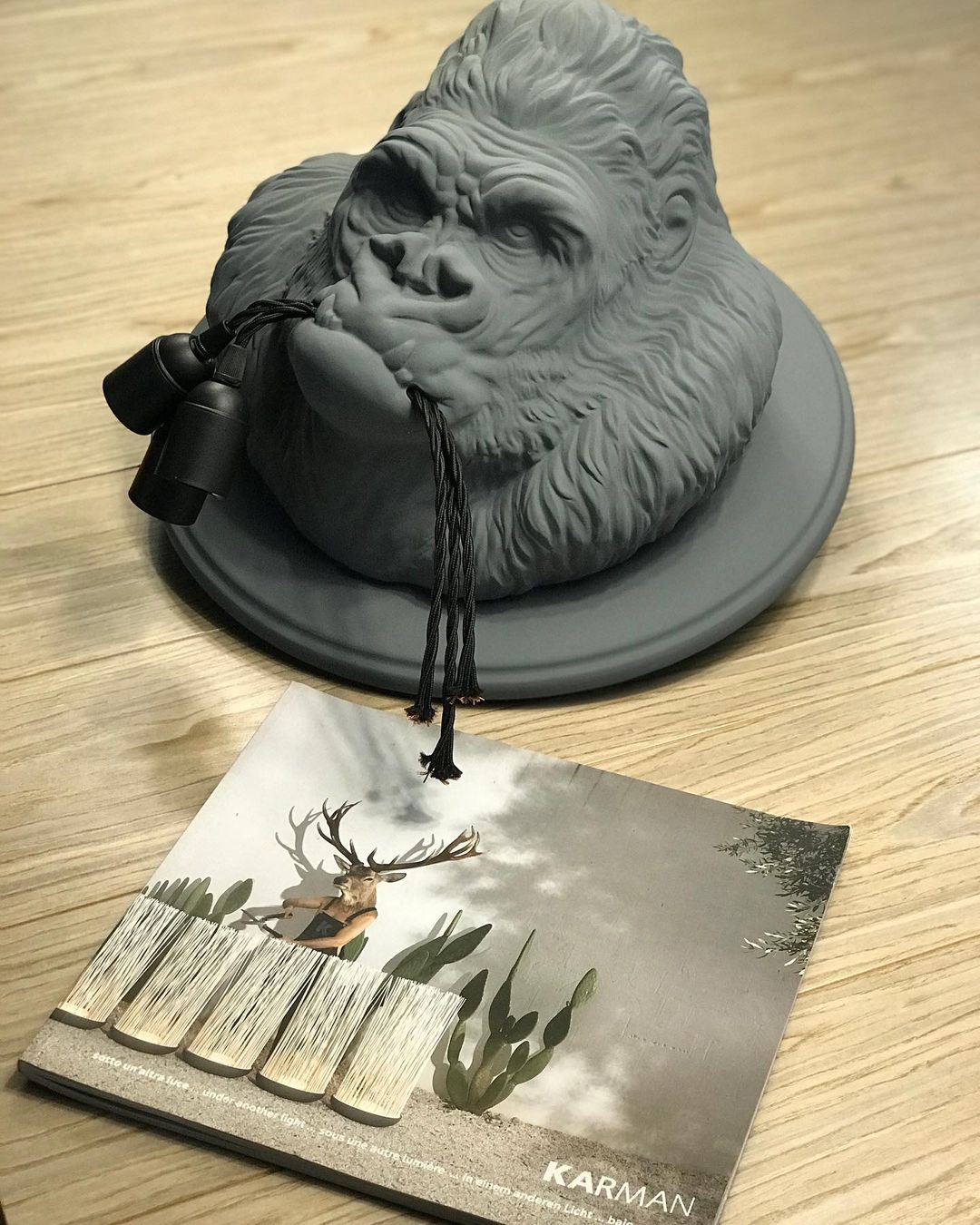 リラ ウォール スコンセ