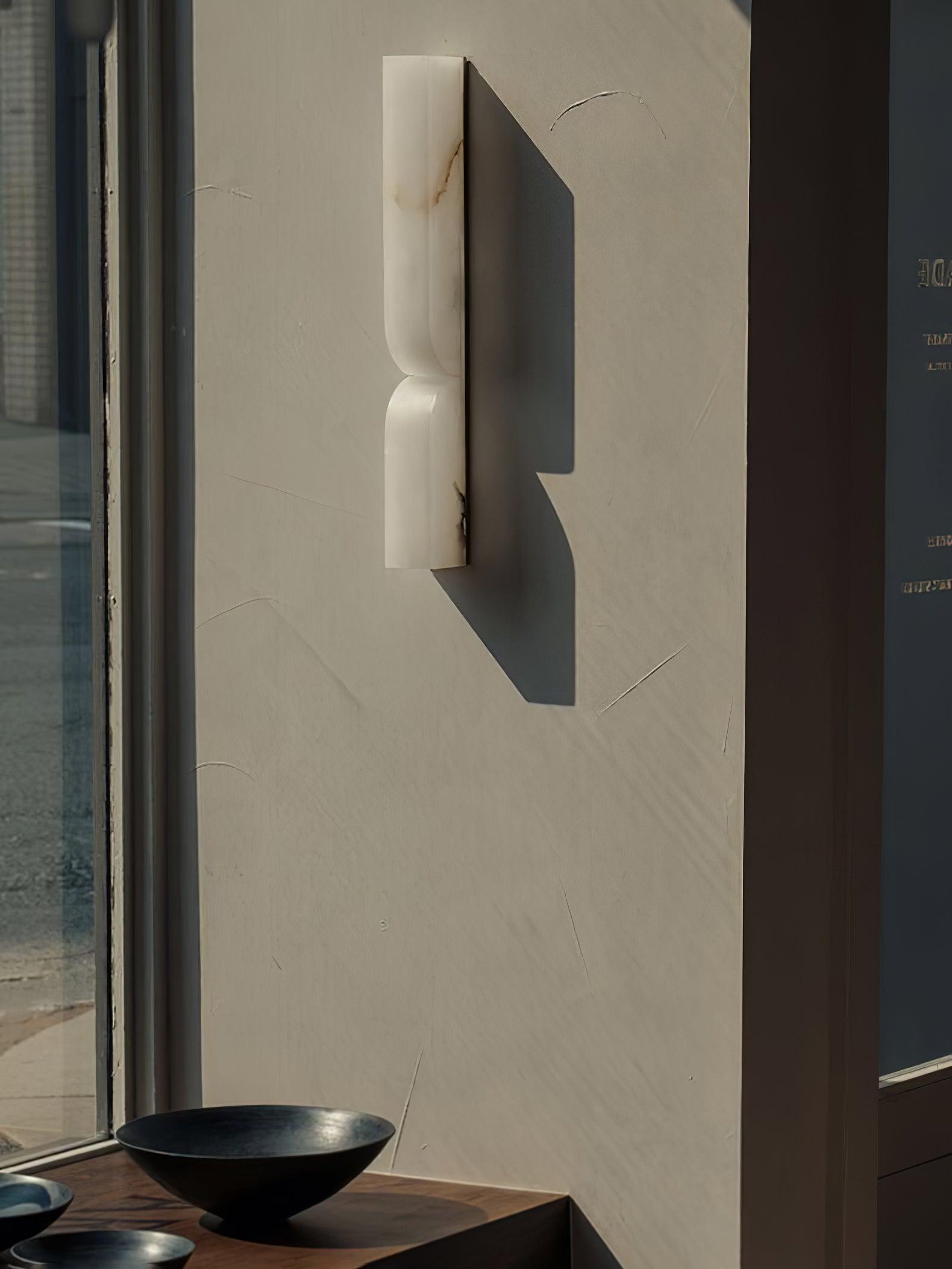 アラバスター エッセンスの壁取り付け用燭台