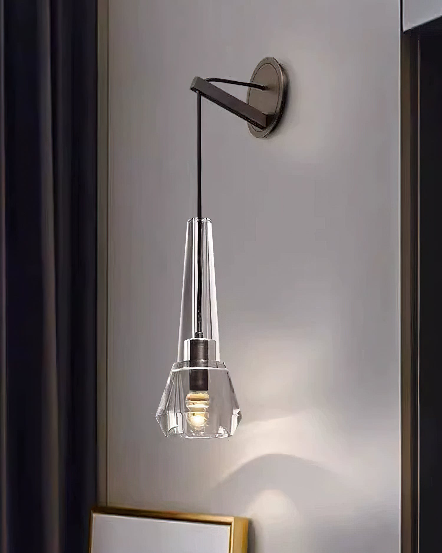 Chamonix Wall Lamp
