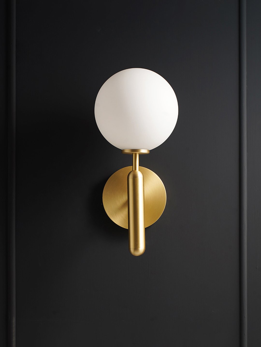 Miira Wall Light