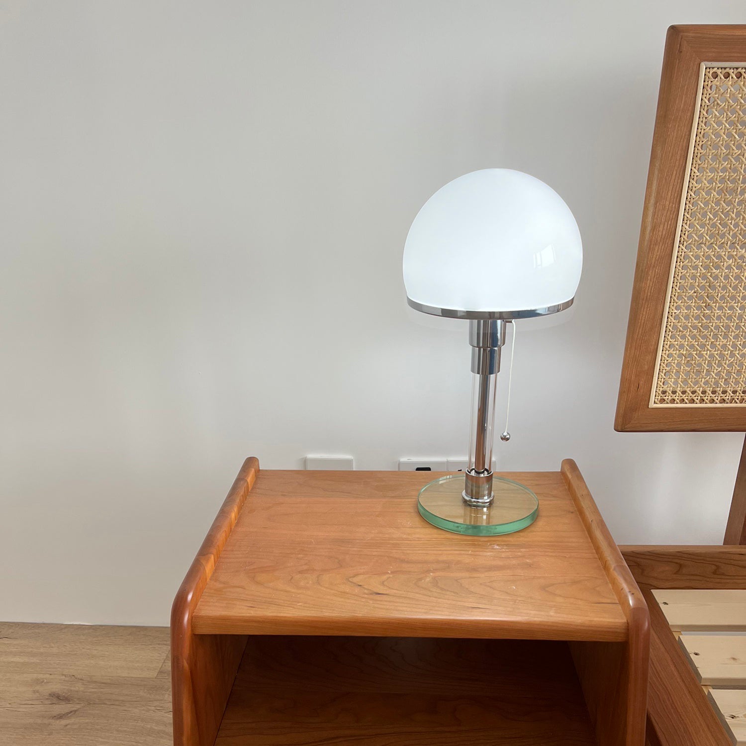WG 25 GL Table Lamp