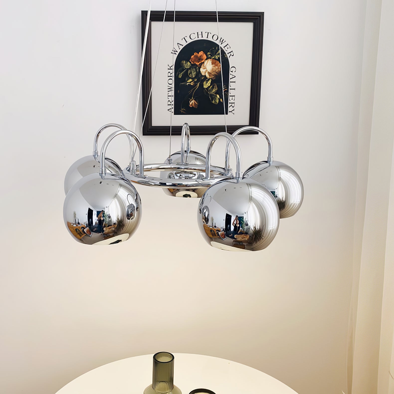 目玉シャンデリア