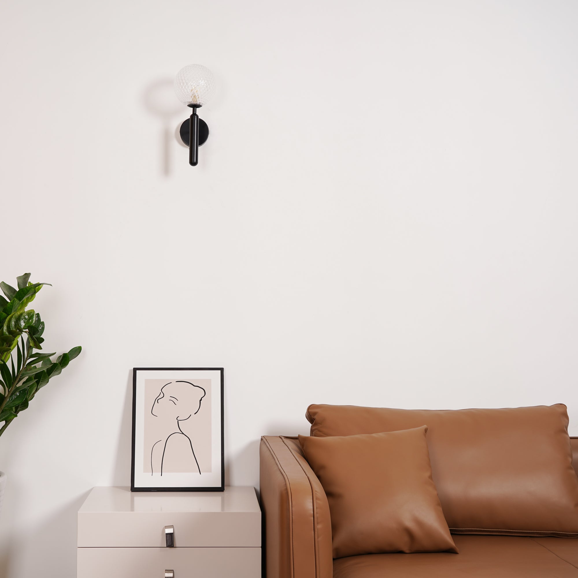 Miira Wall Light