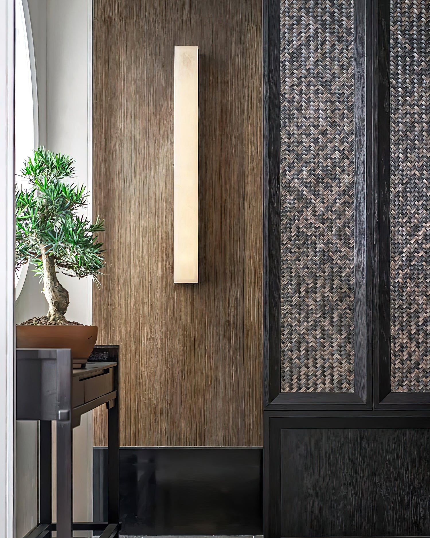 デラニー アラバスター ウォールランプ