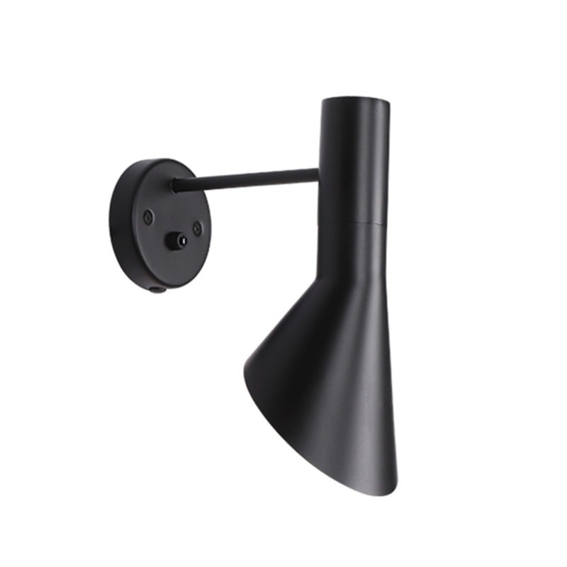 デンマークデザインの回転式ウォールランプ