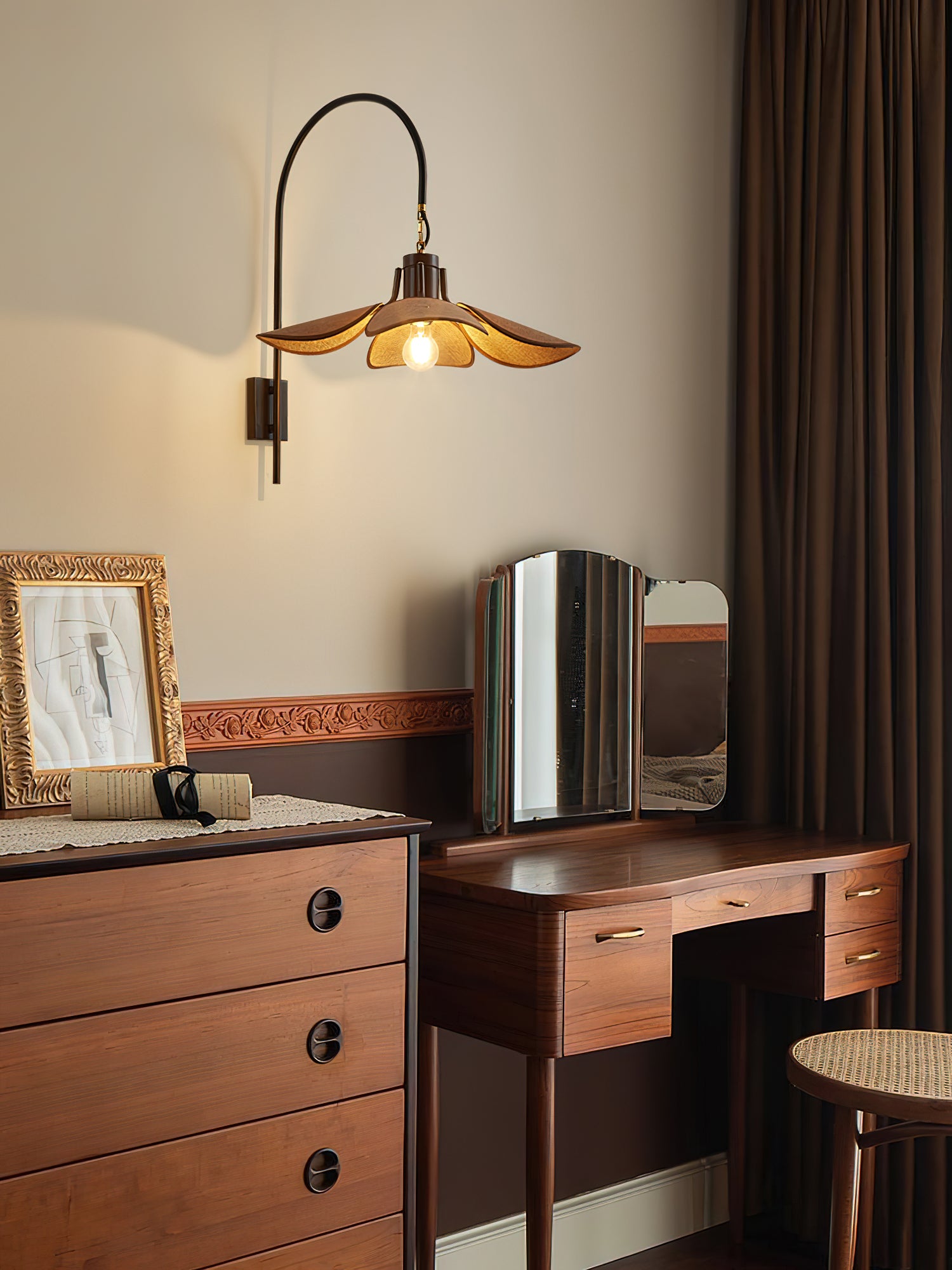 ペタルブルームウォールランプ