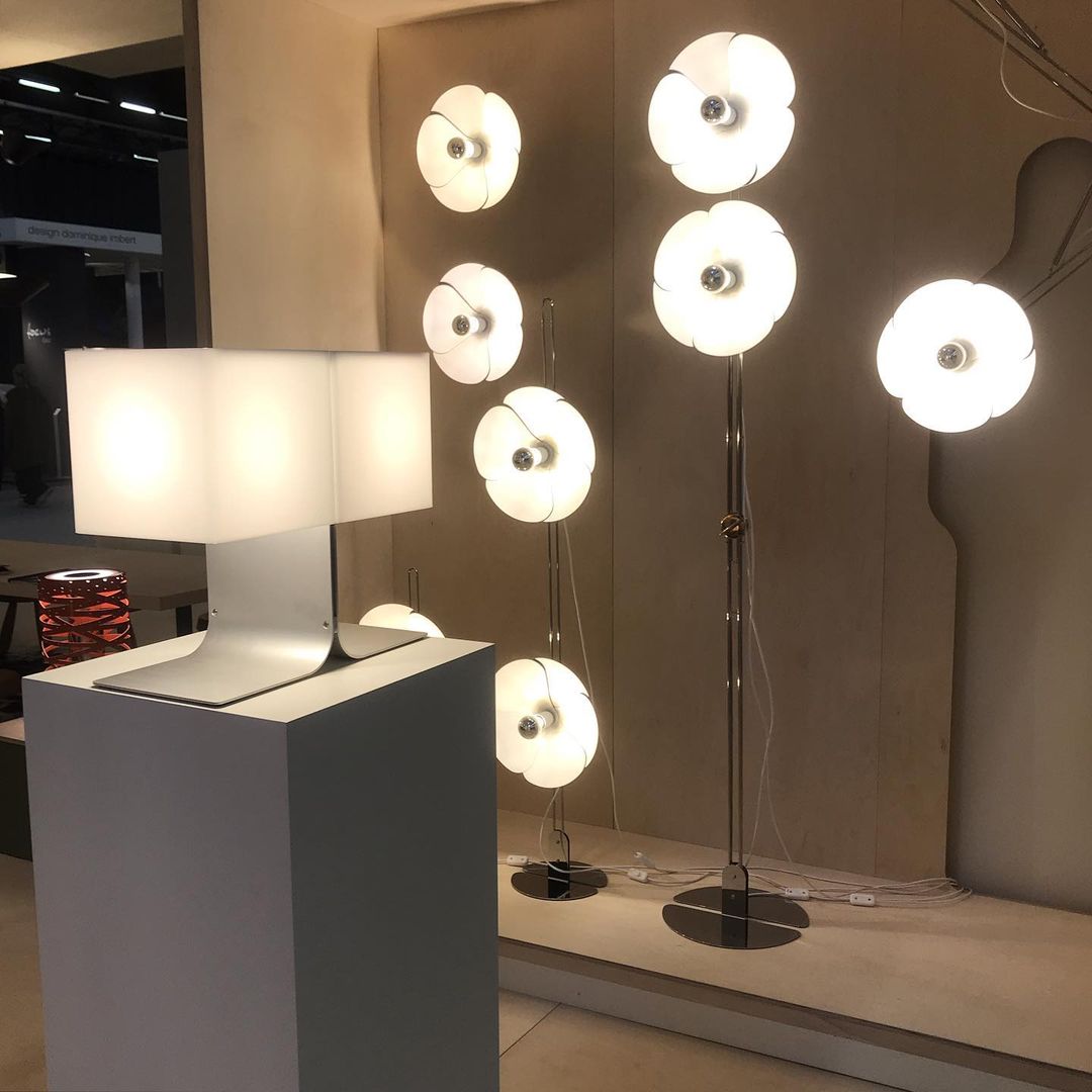 フラワーテーブルランプ