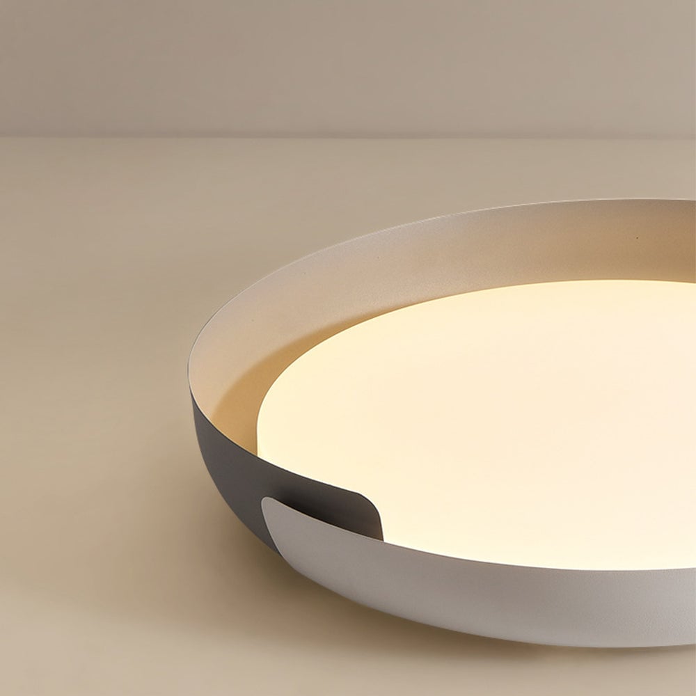 シンプルな寝室の天井照明