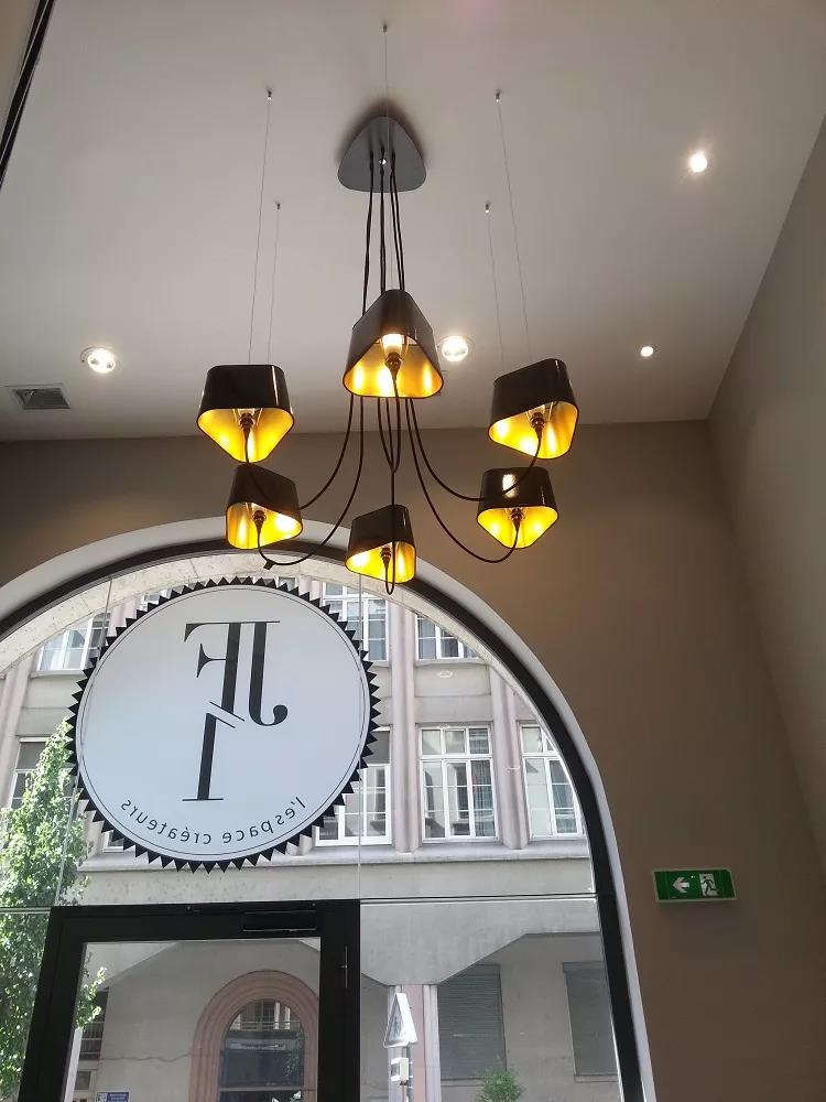 装飾要素シャンデリア